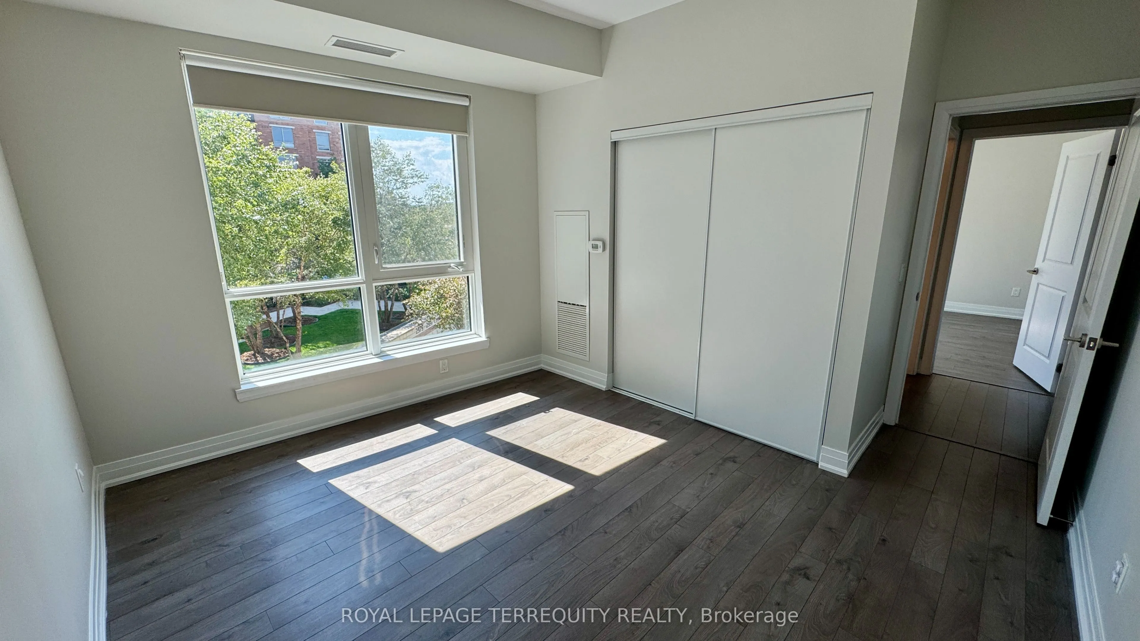 150 Oak Park Boulevard, #206