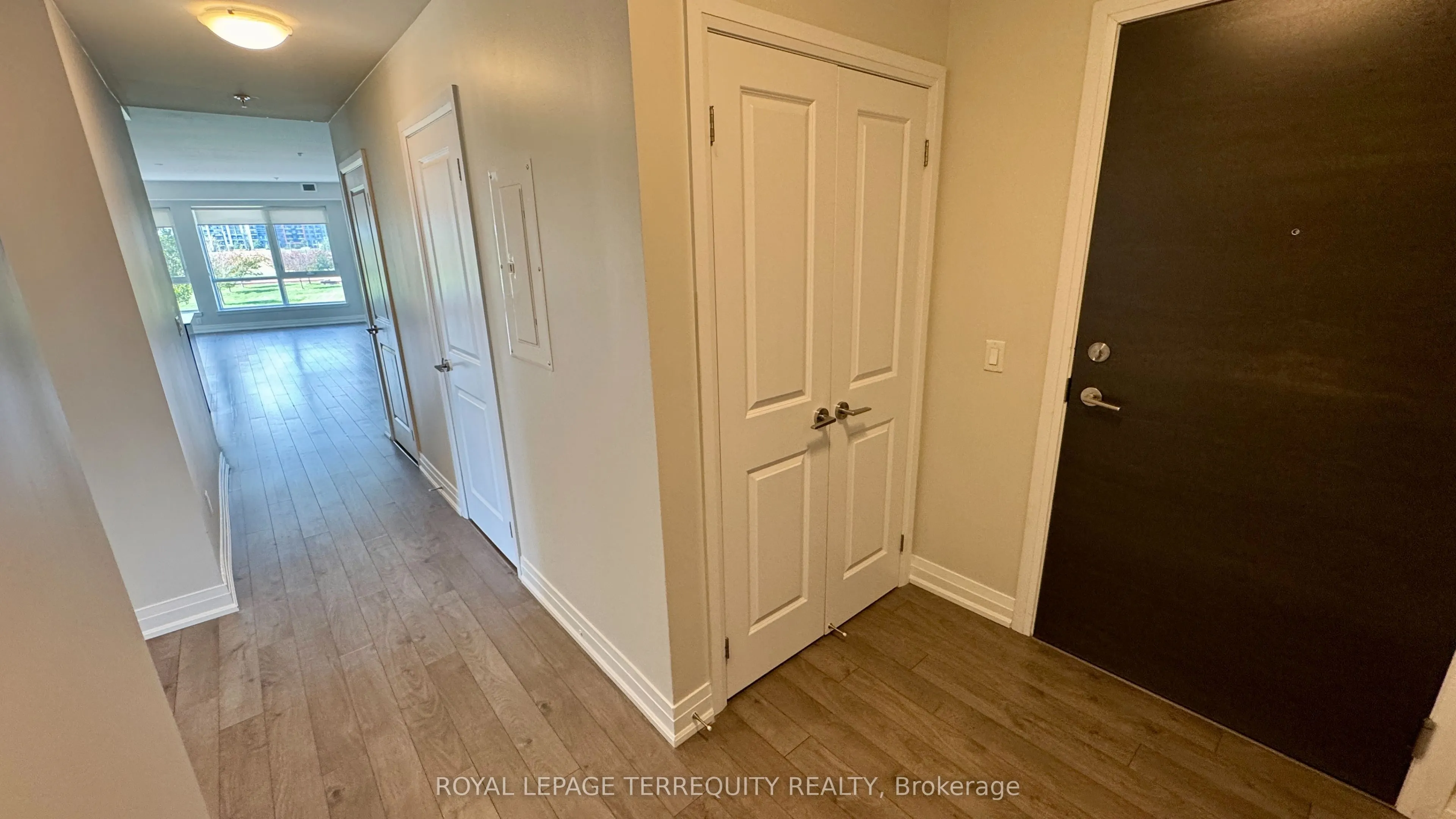 150 Oak Park Boulevard, #206