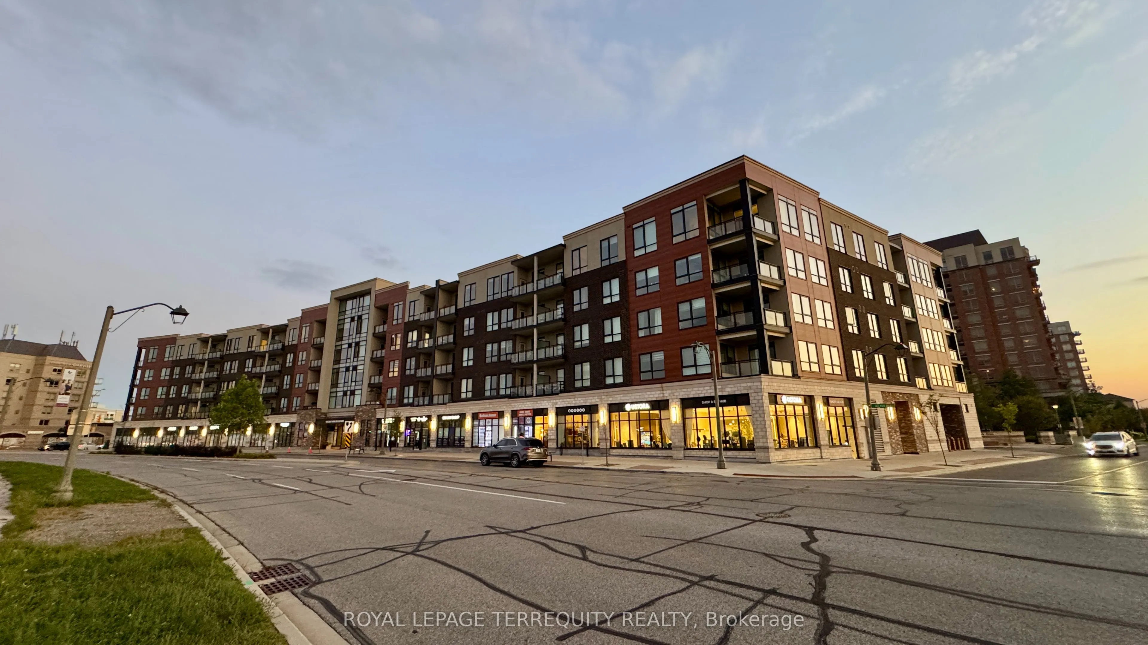150 Oak Park Boulevard, #206