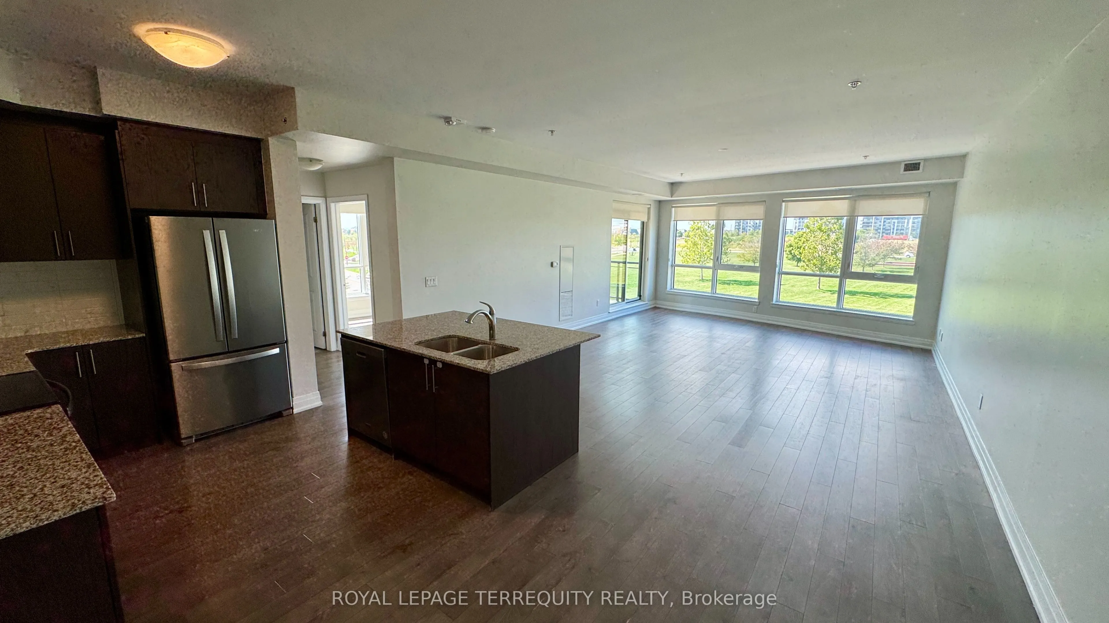 150 Oak Park Boulevard, #206