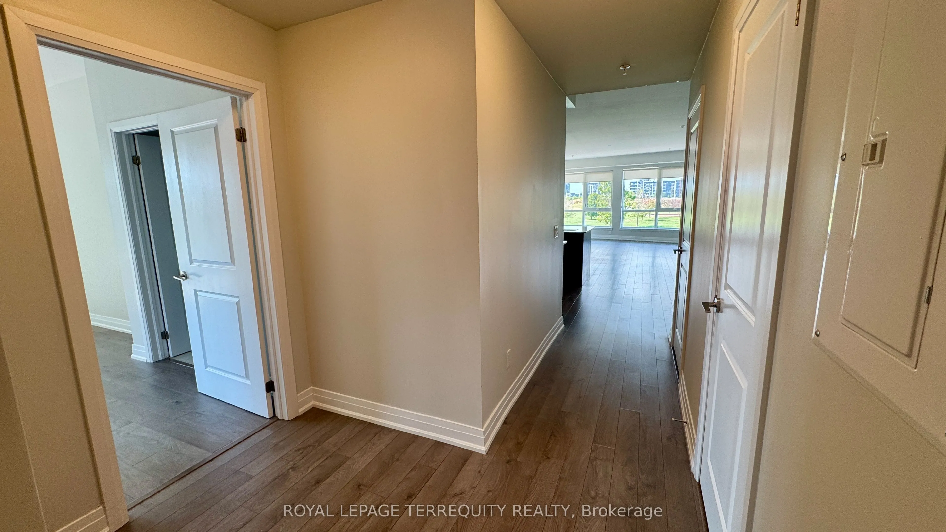 150 Oak Park Boulevard, #206