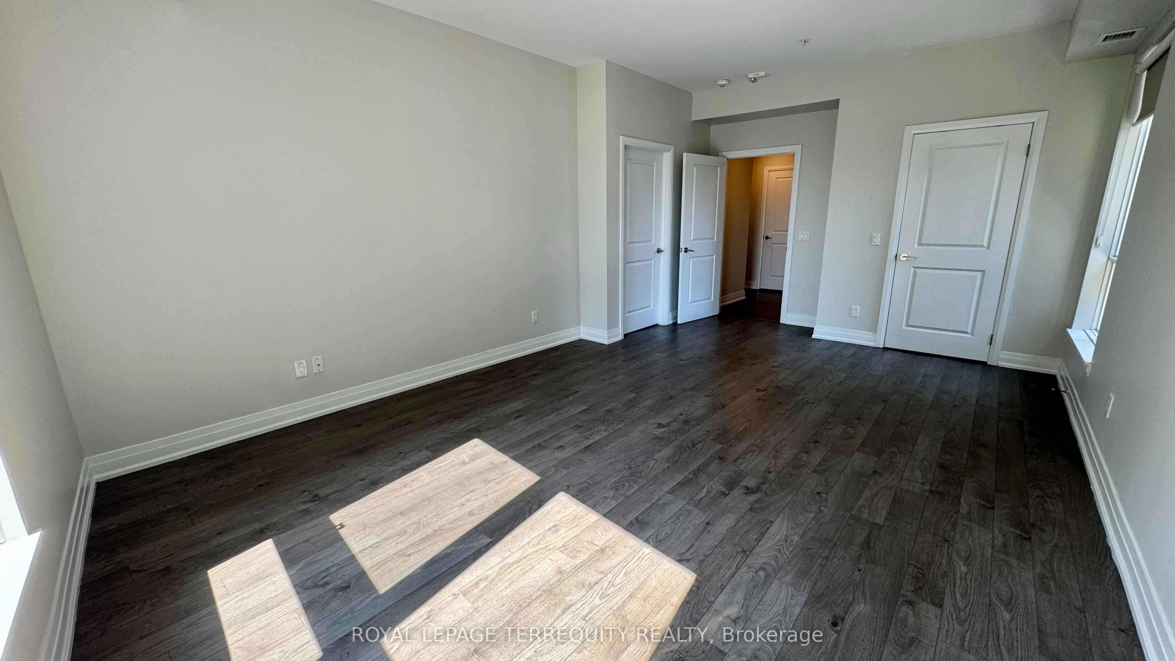 150 Oak Park Boulevard, #206
