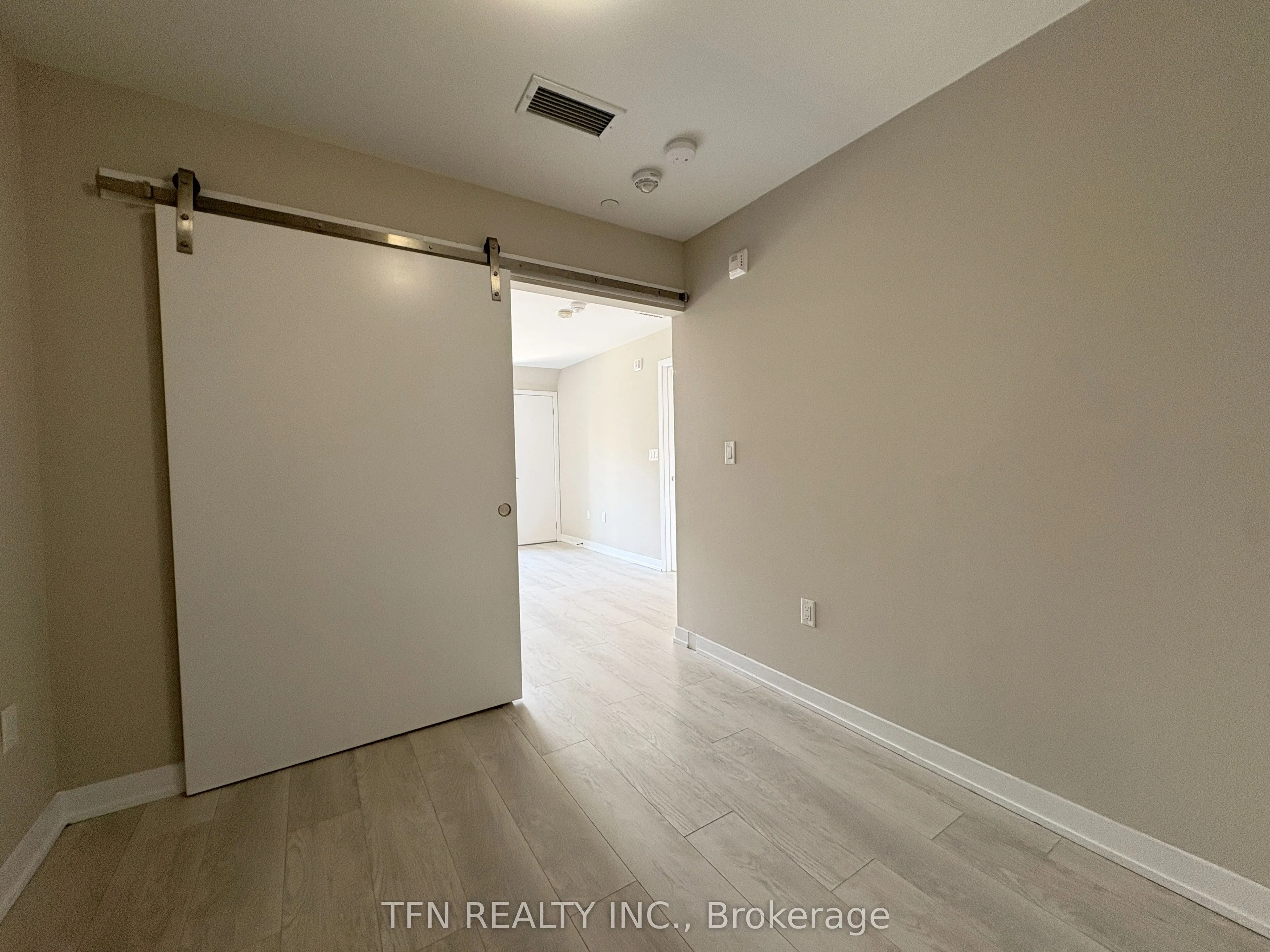 3401 Ridgeway Drive, #307