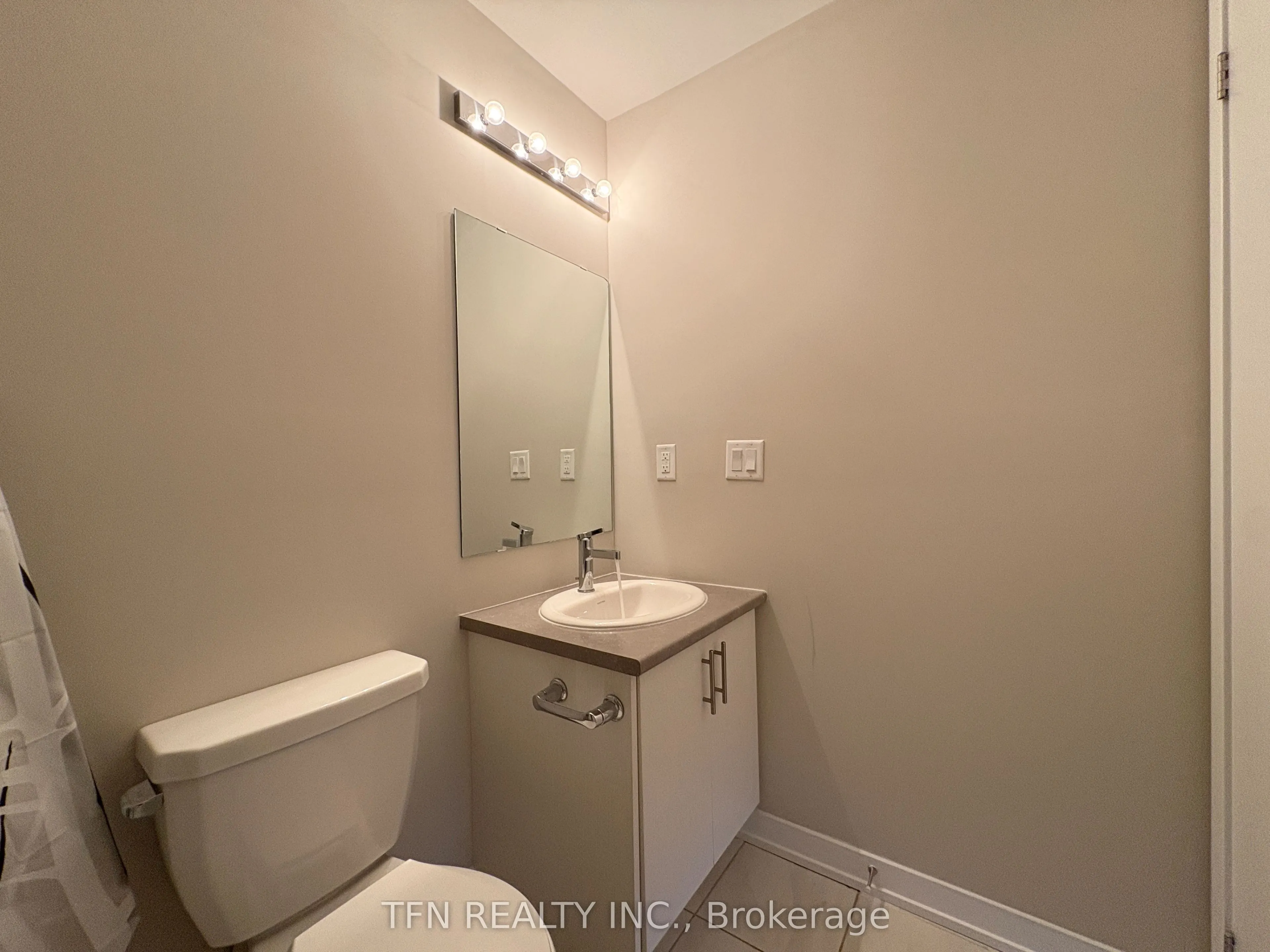 3401 Ridgeway Drive, #307