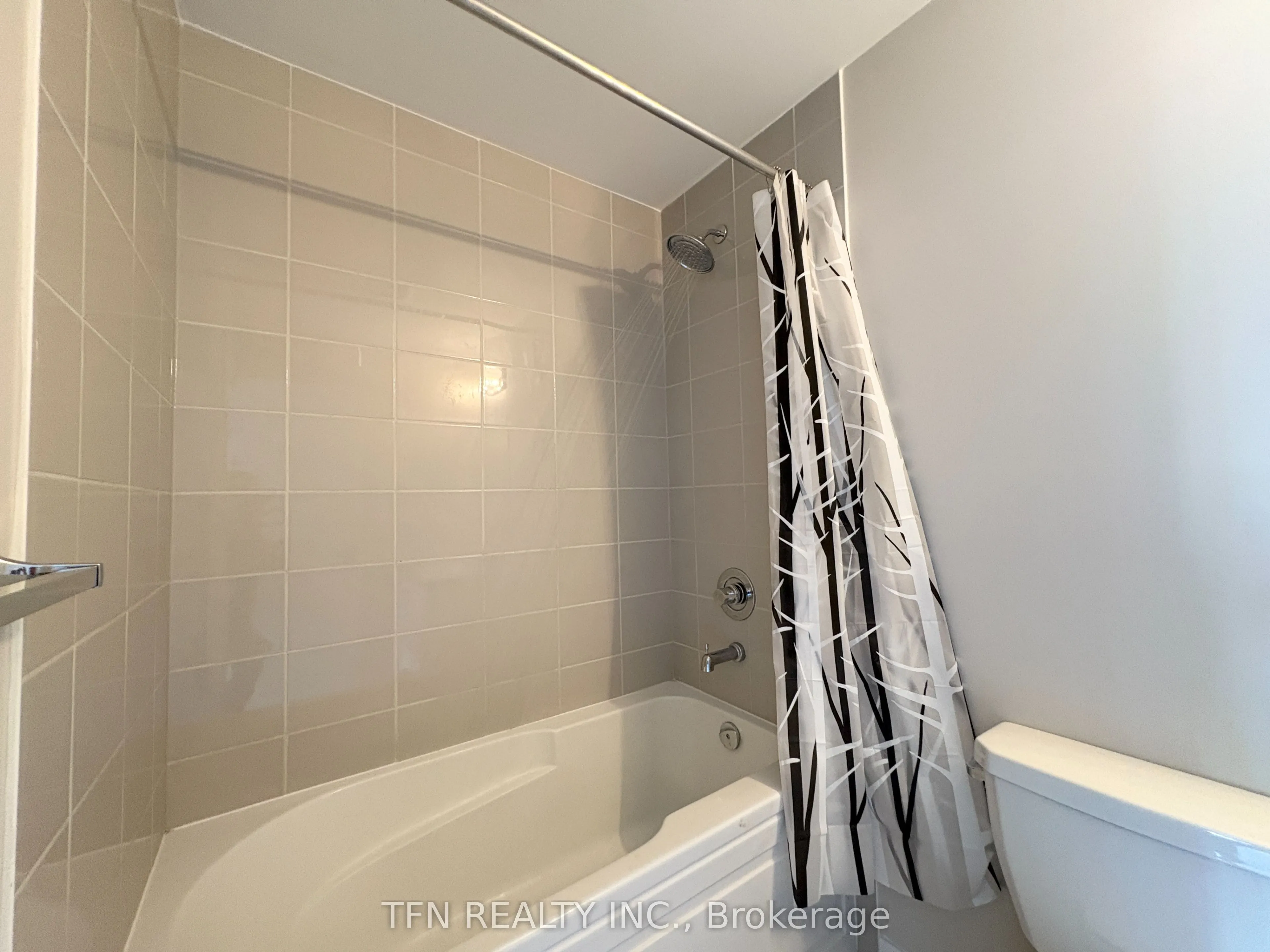 3401 Ridgeway Drive, #307