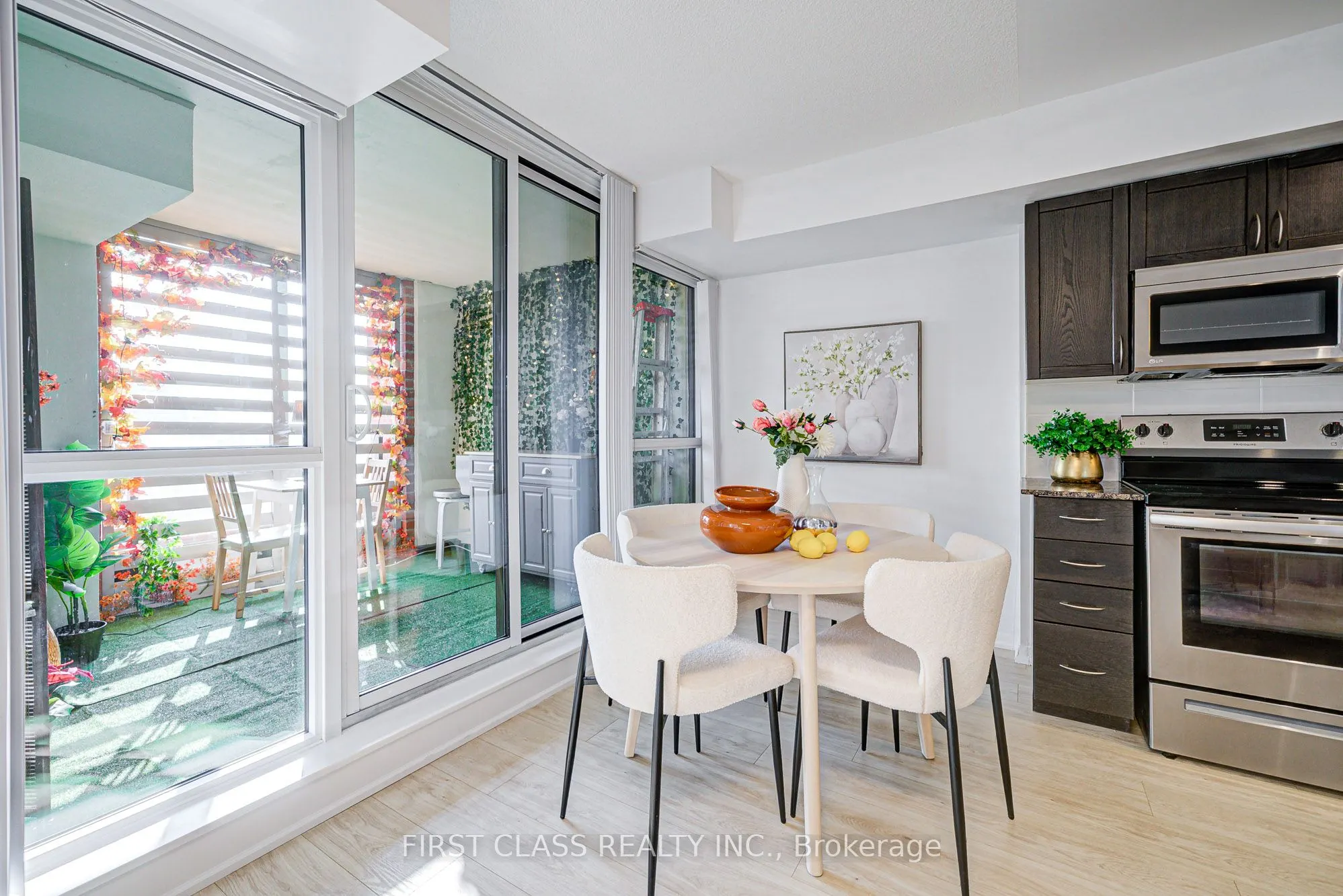 3091 Dufferin Street, #526