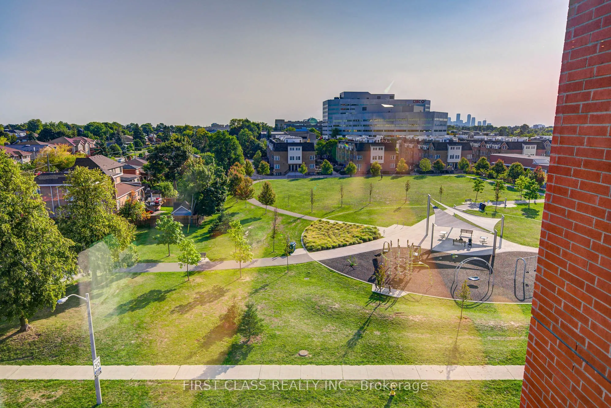 3091 Dufferin Street, #526
