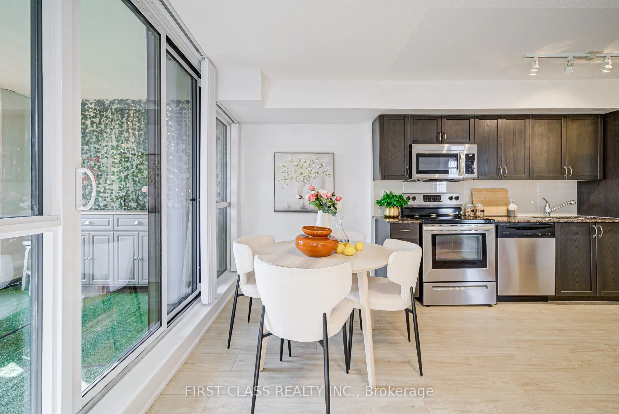 3091 Dufferin Street, #526