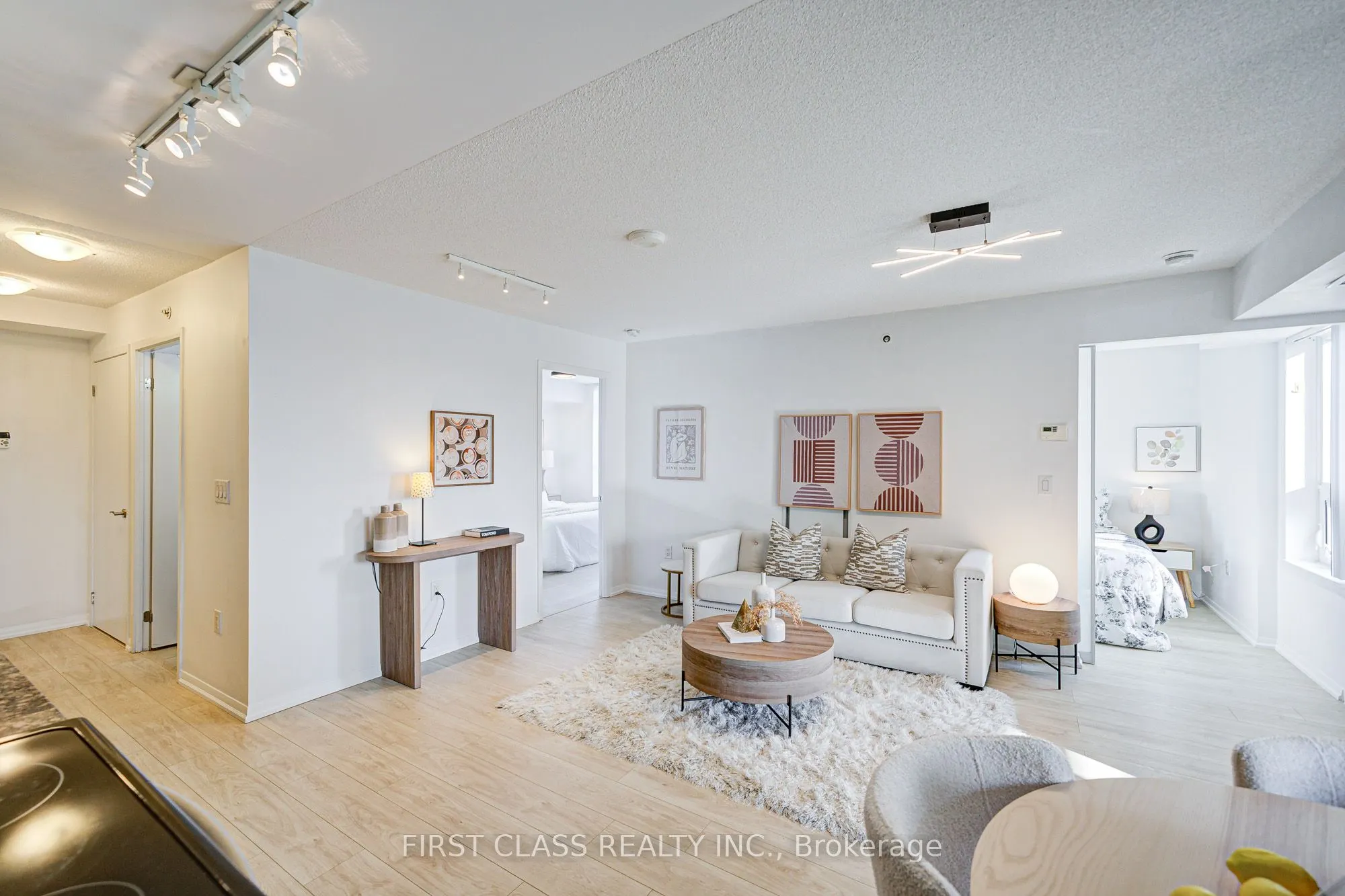 3091 Dufferin Street, #526