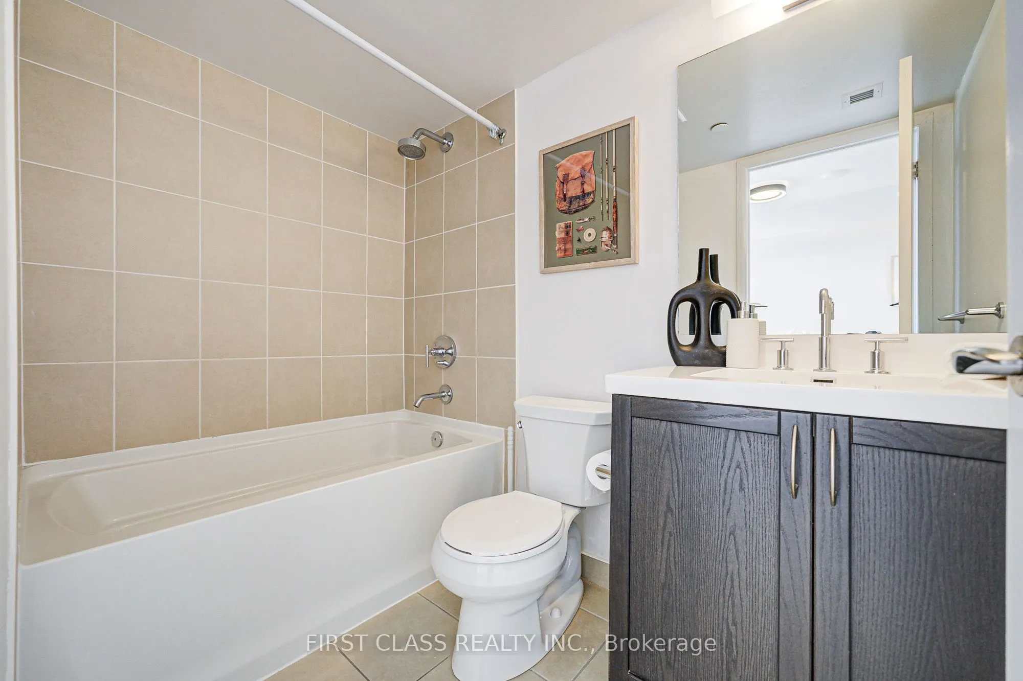 3091 Dufferin Street, #526