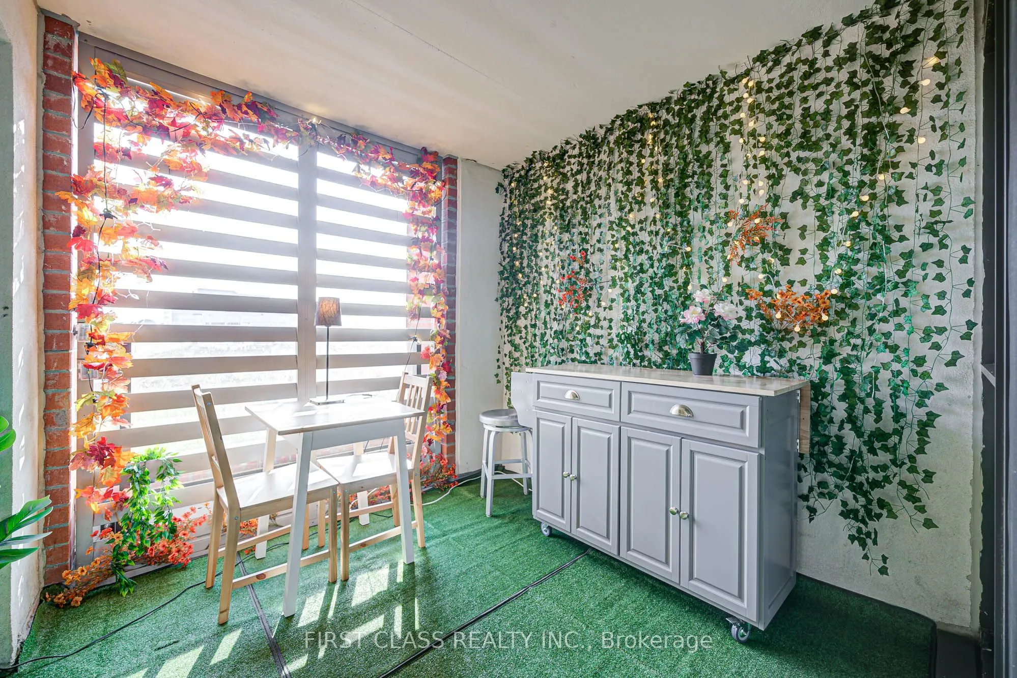 3091 Dufferin Street, #526