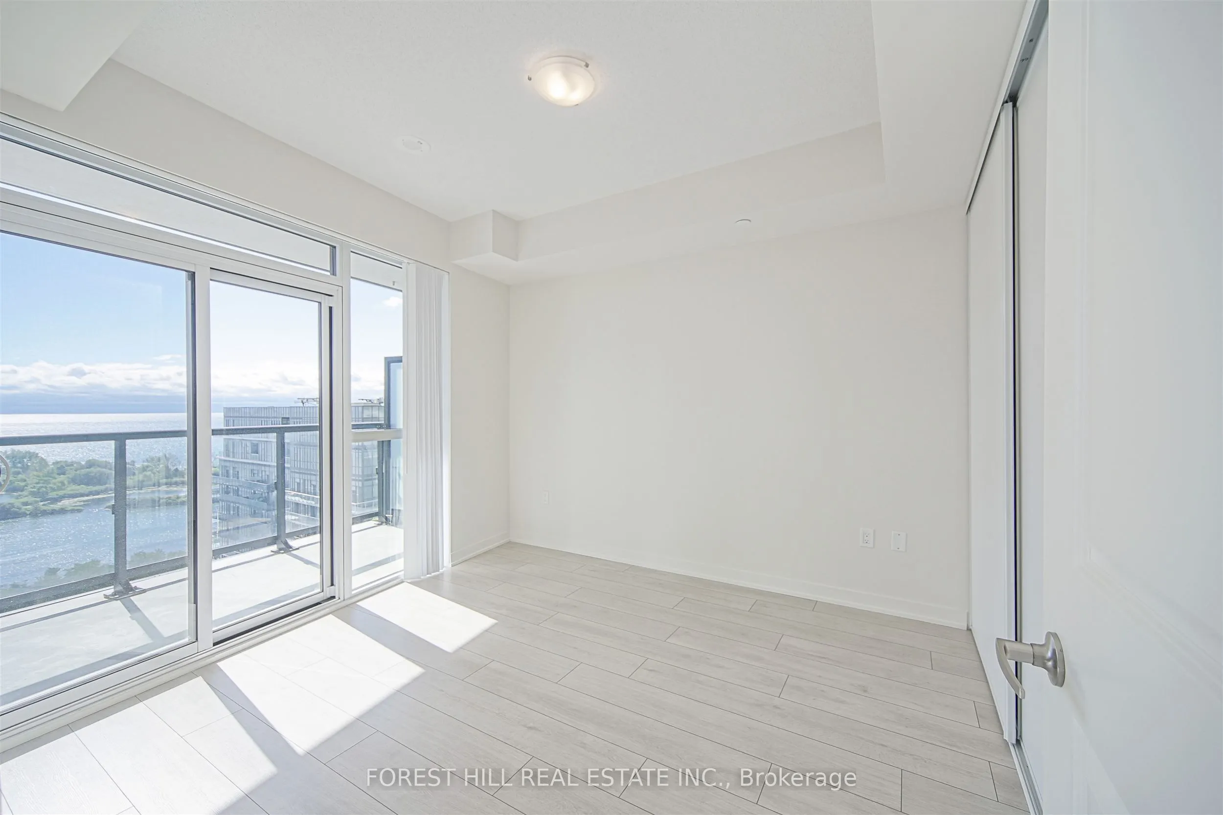 38 Annie Craig Drive, #1904