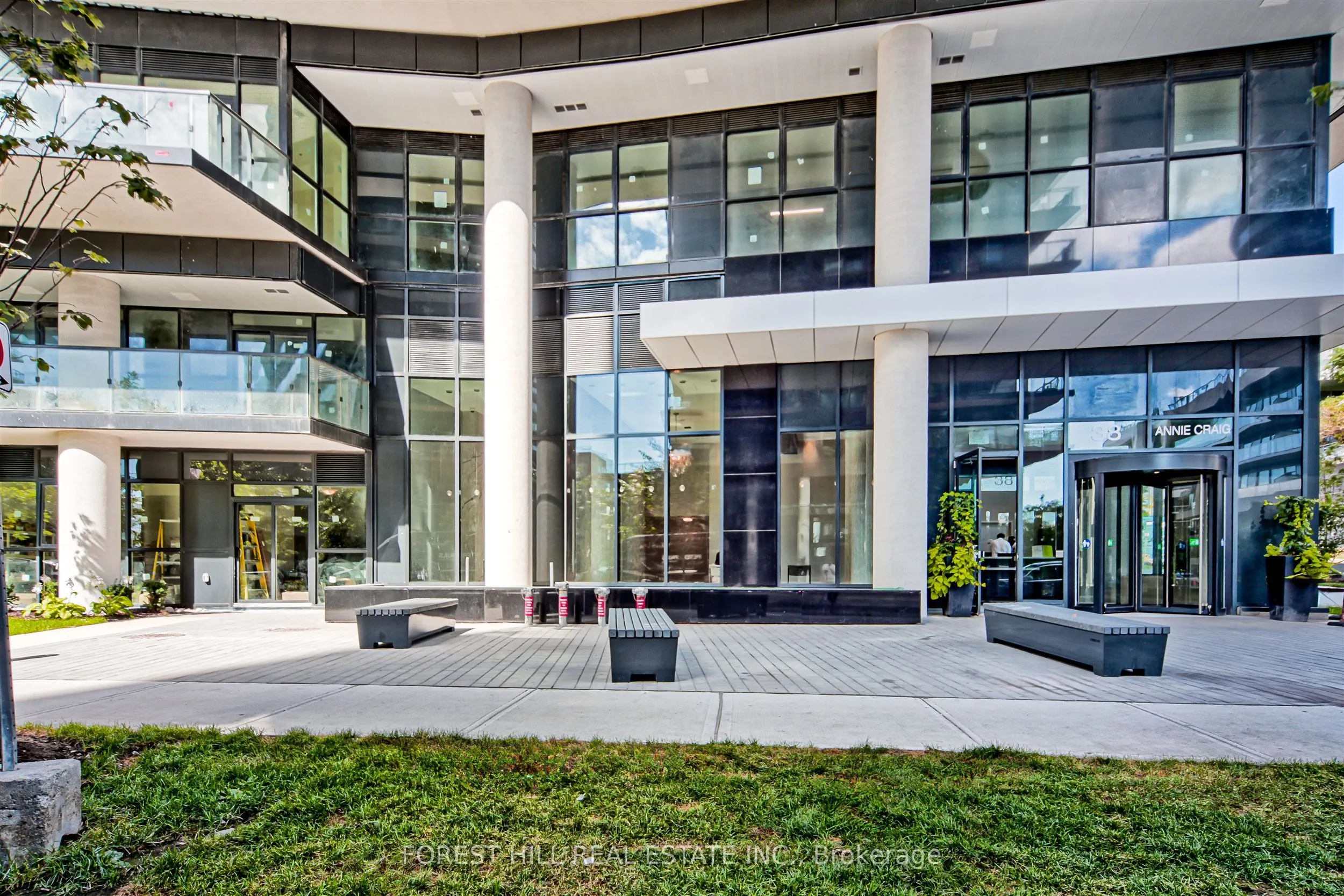 38 Annie Craig Drive, #1904