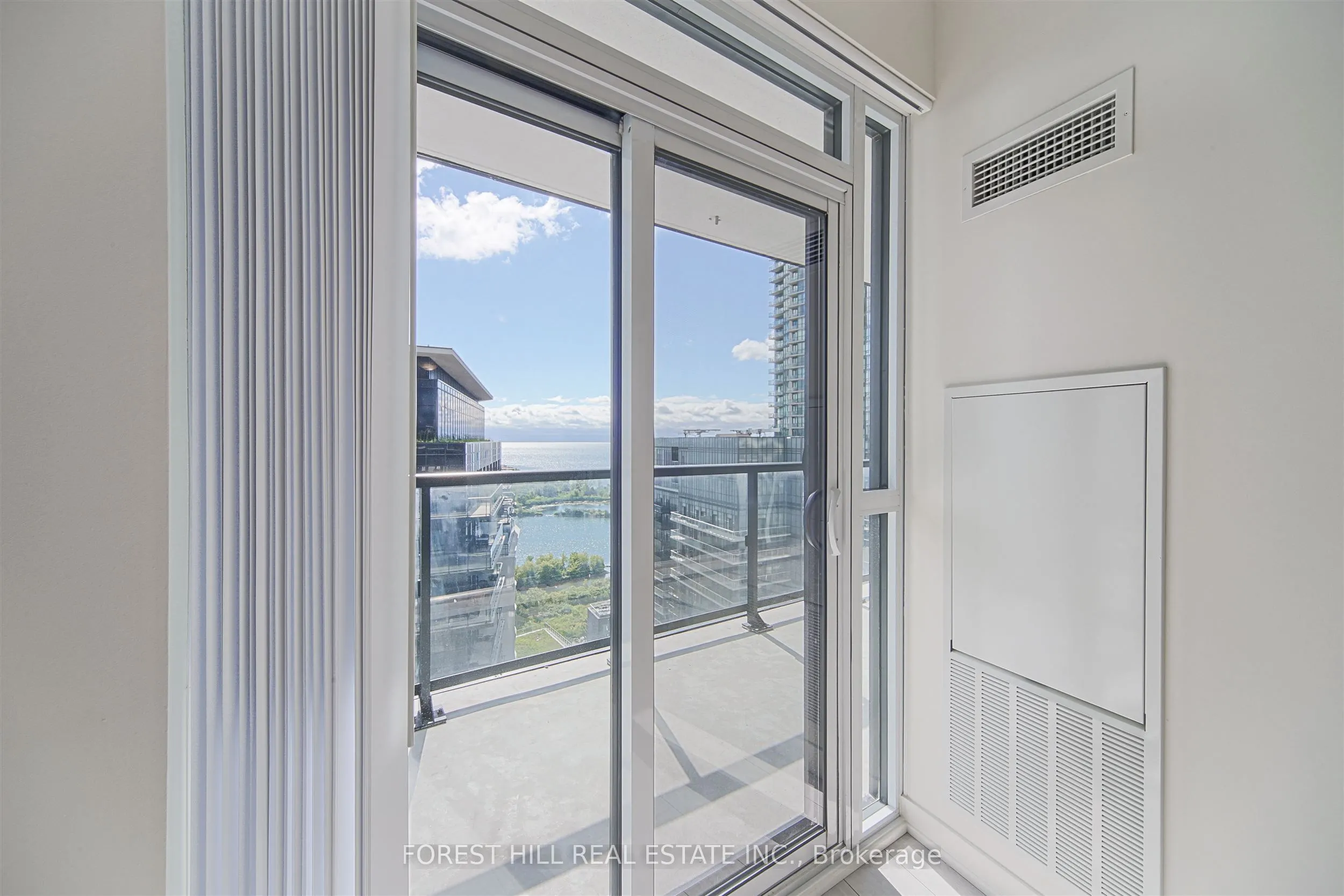 38 Annie Craig Drive, #1904
