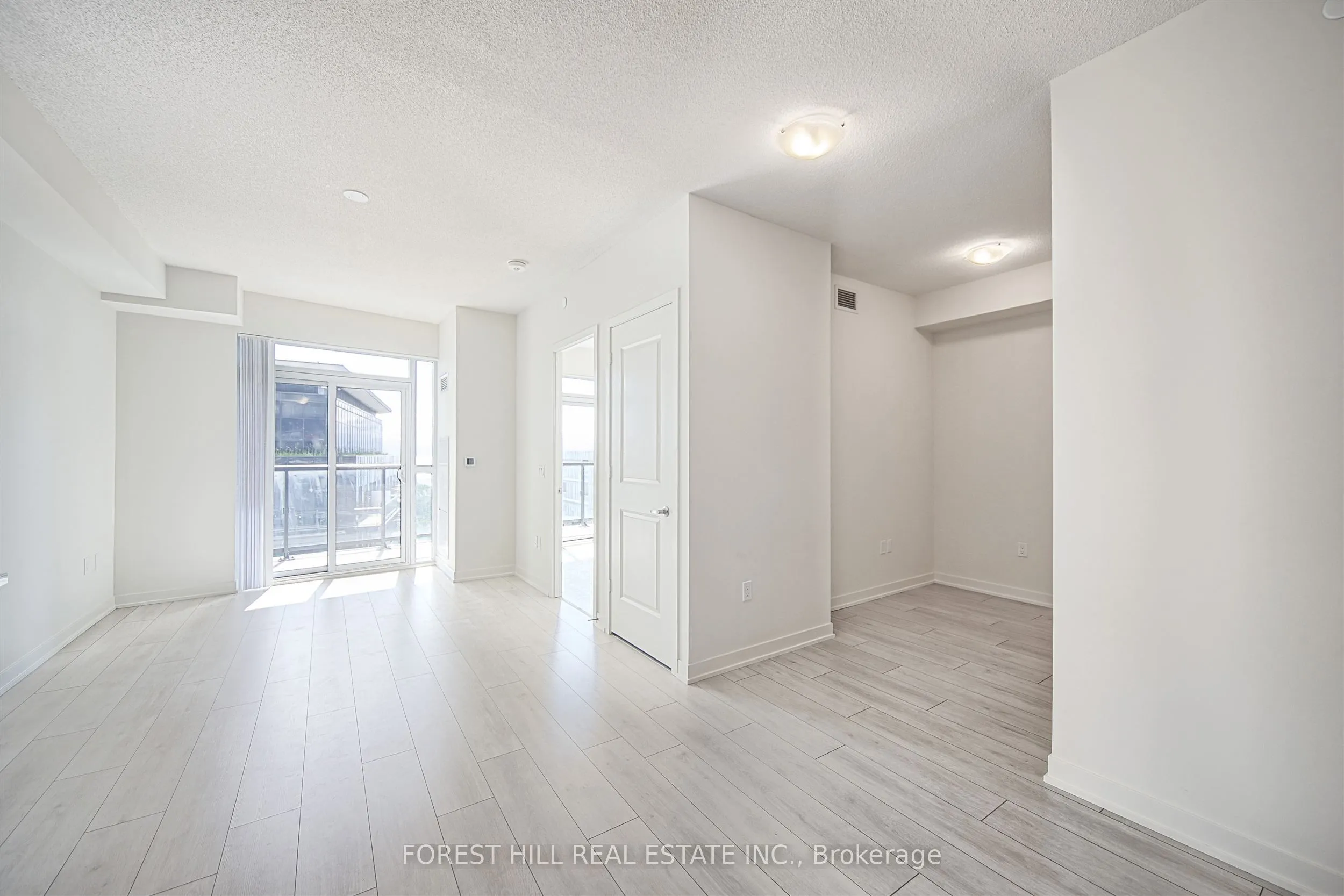 38 Annie Craig Drive, #1904