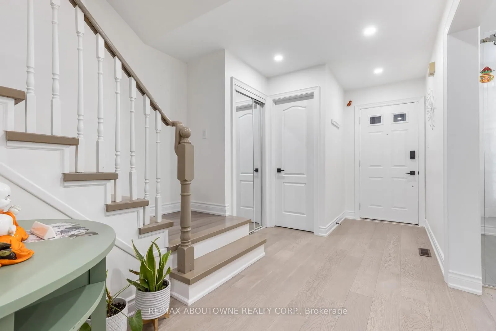 1118 Avondale Drive