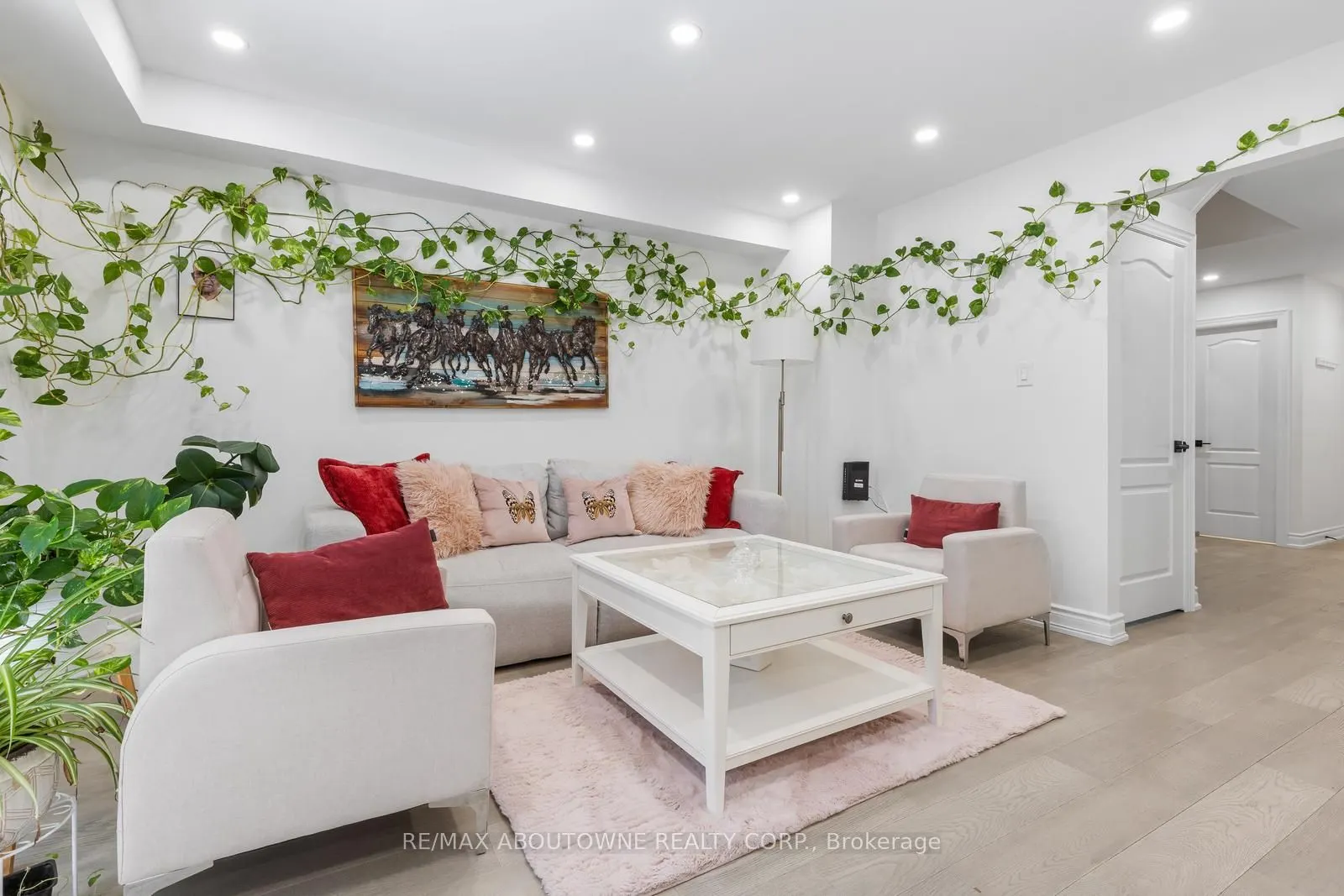 1118 Avondale Drive
