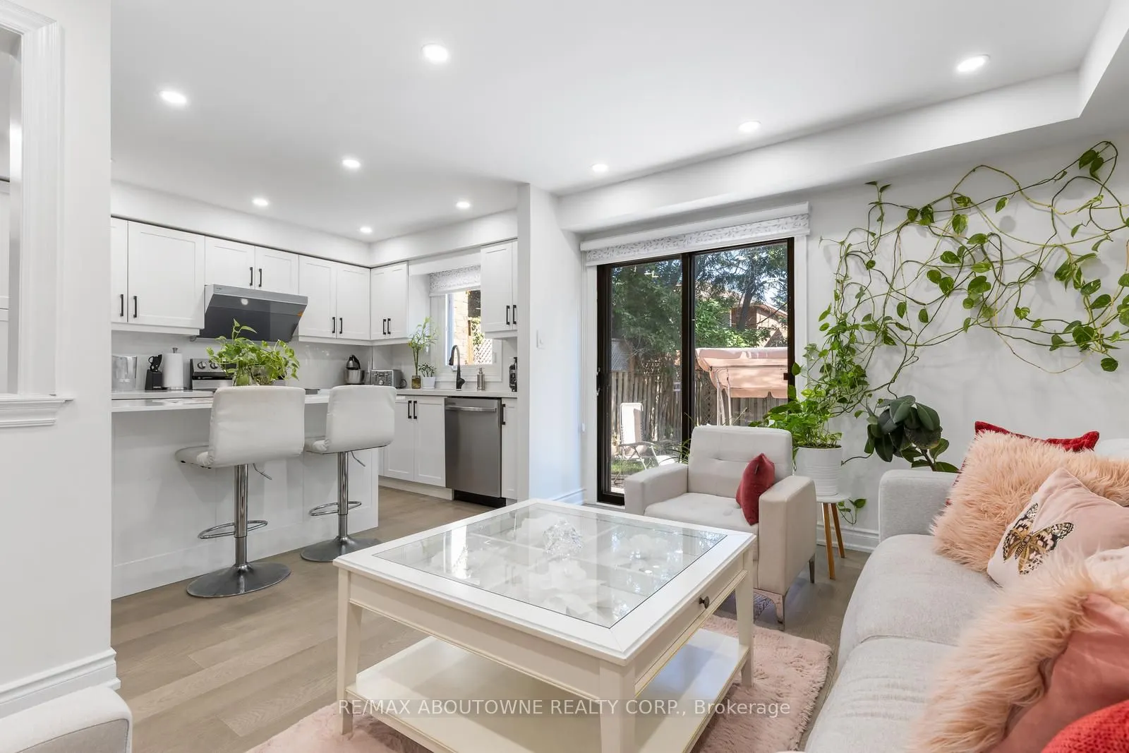 1118 Avondale Drive