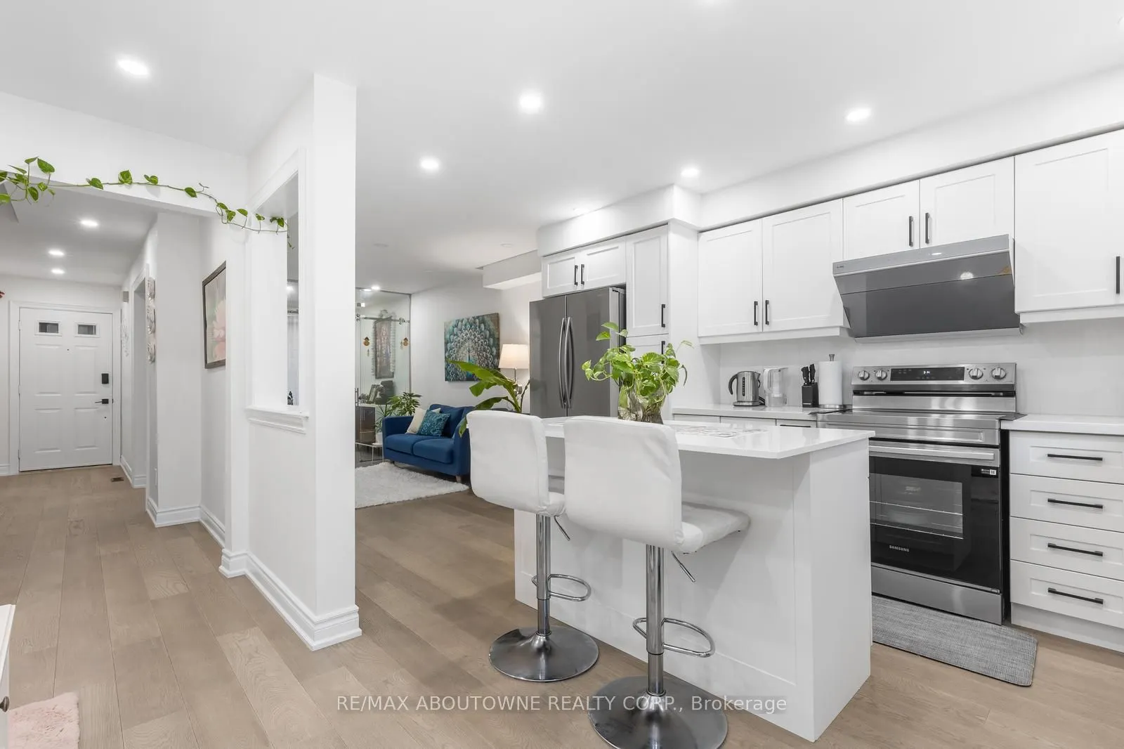 1118 Avondale Drive