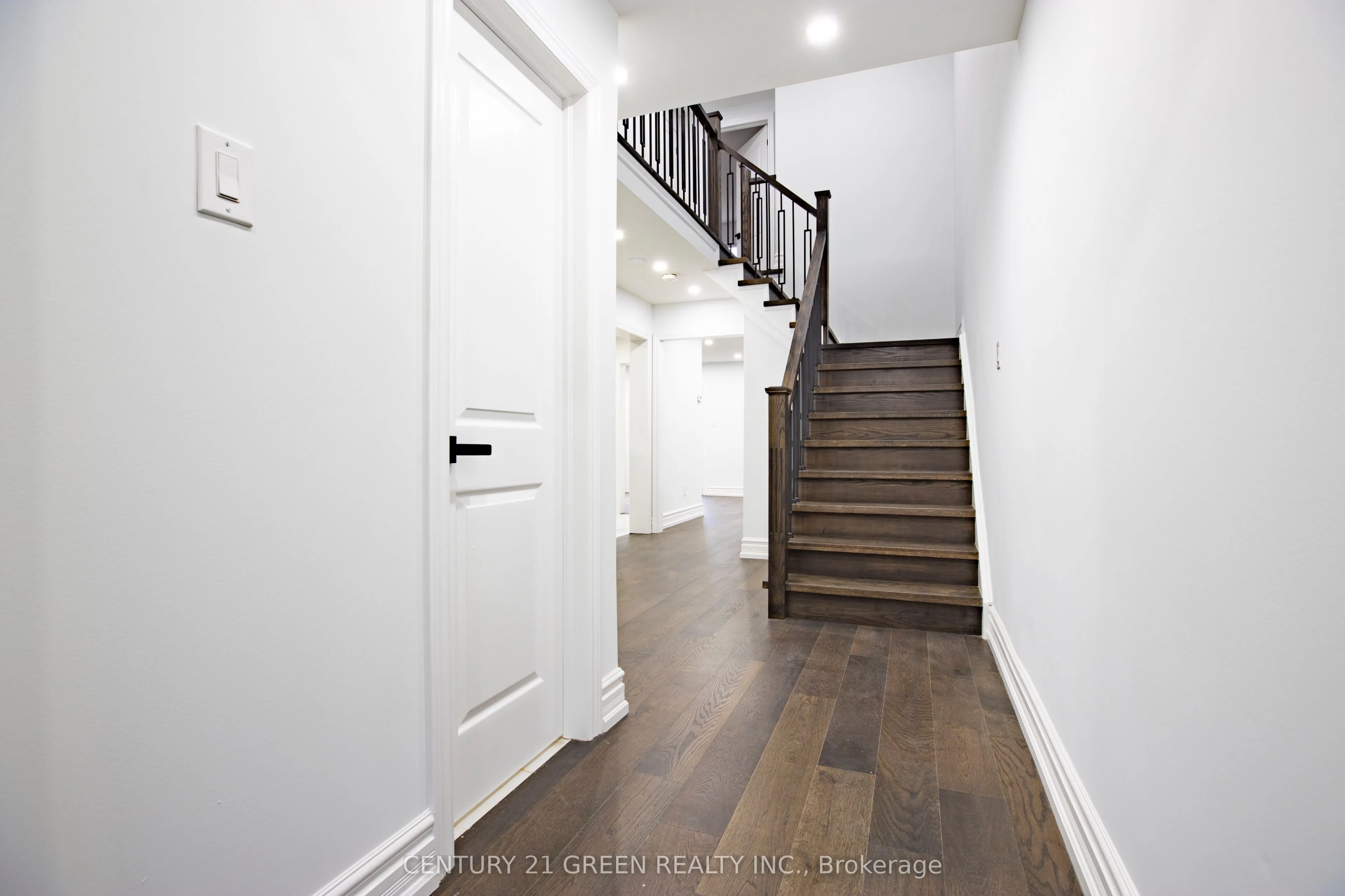 3012 Olympus Mews