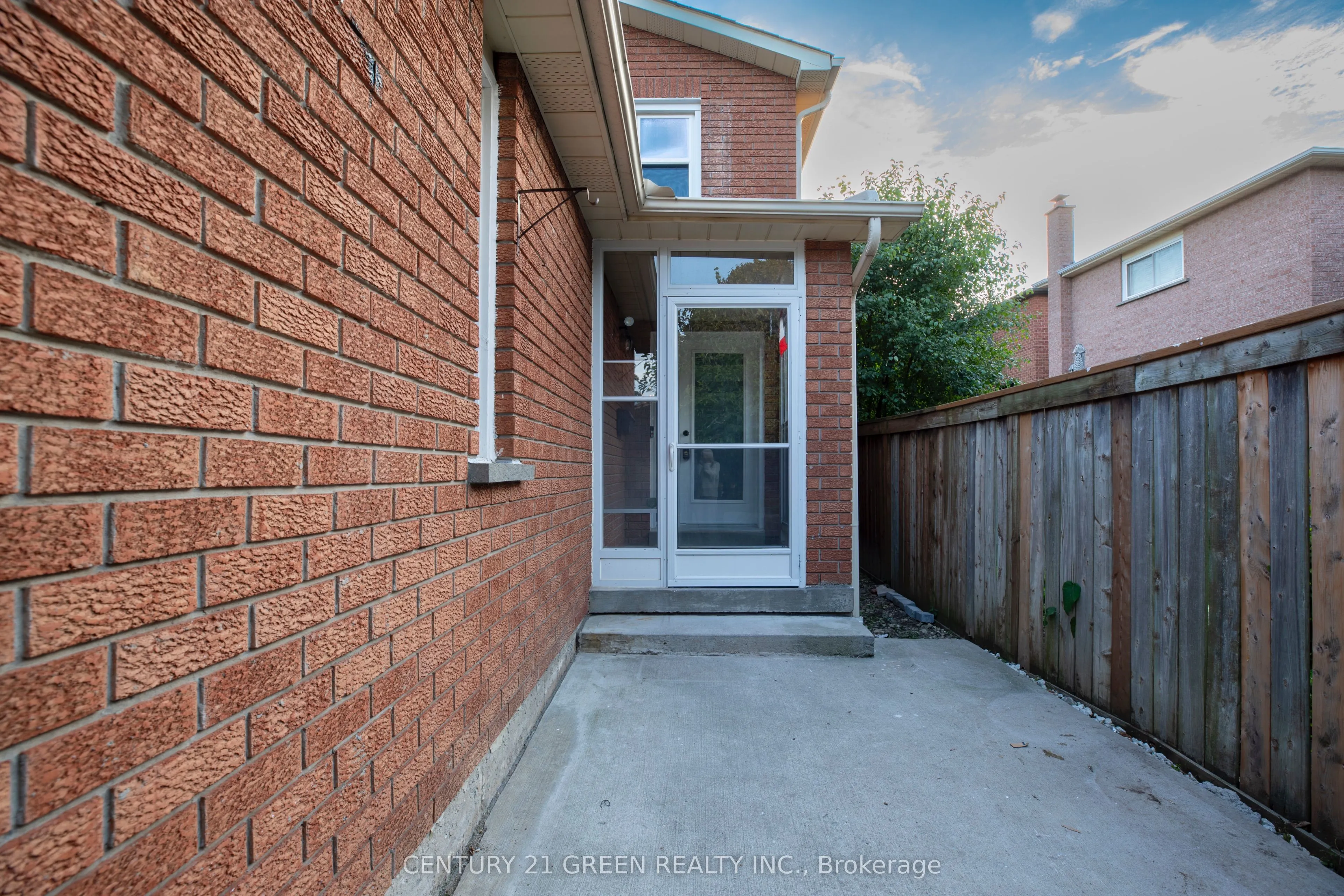 3012 Olympus Mews
