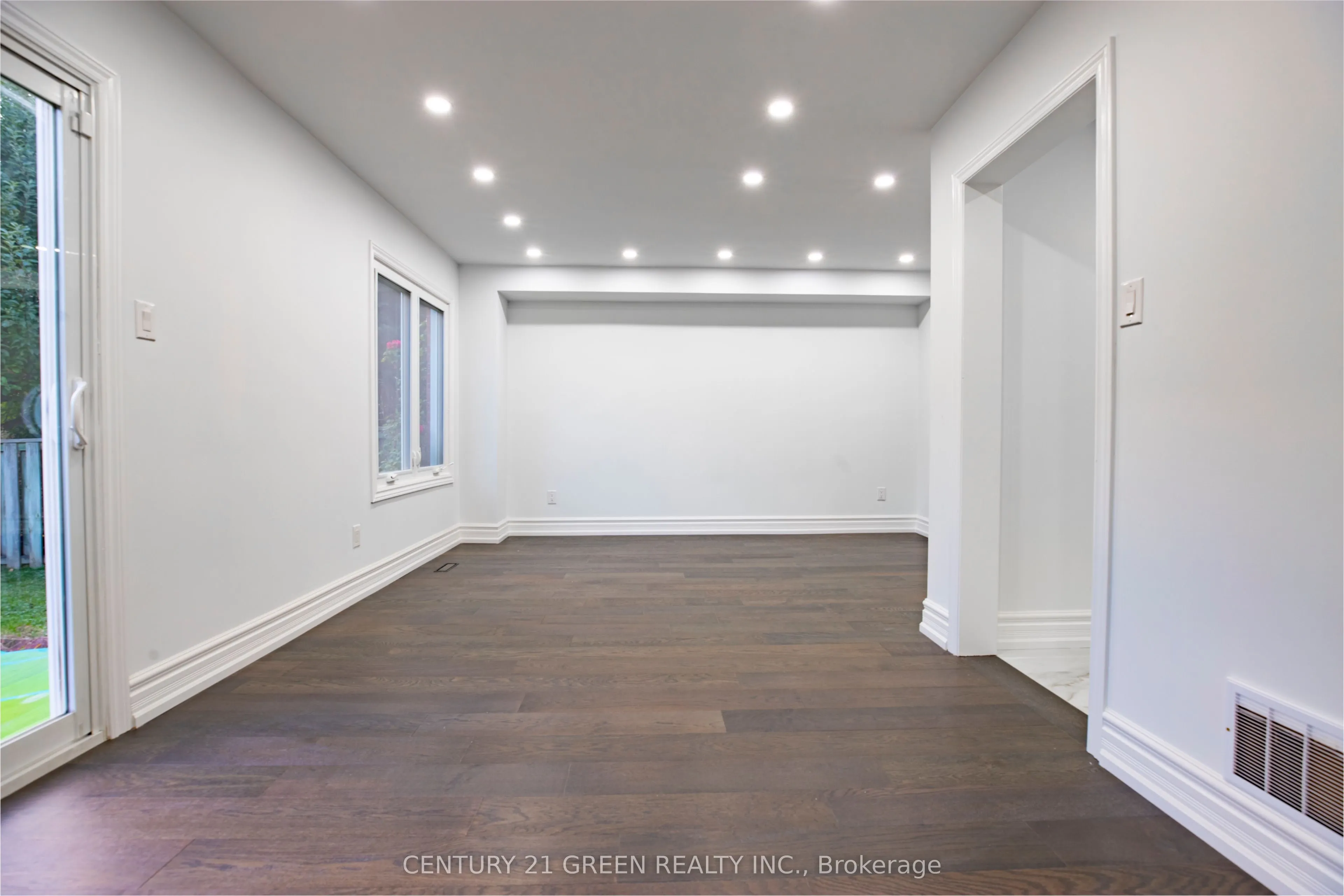 3012 Olympus Mews