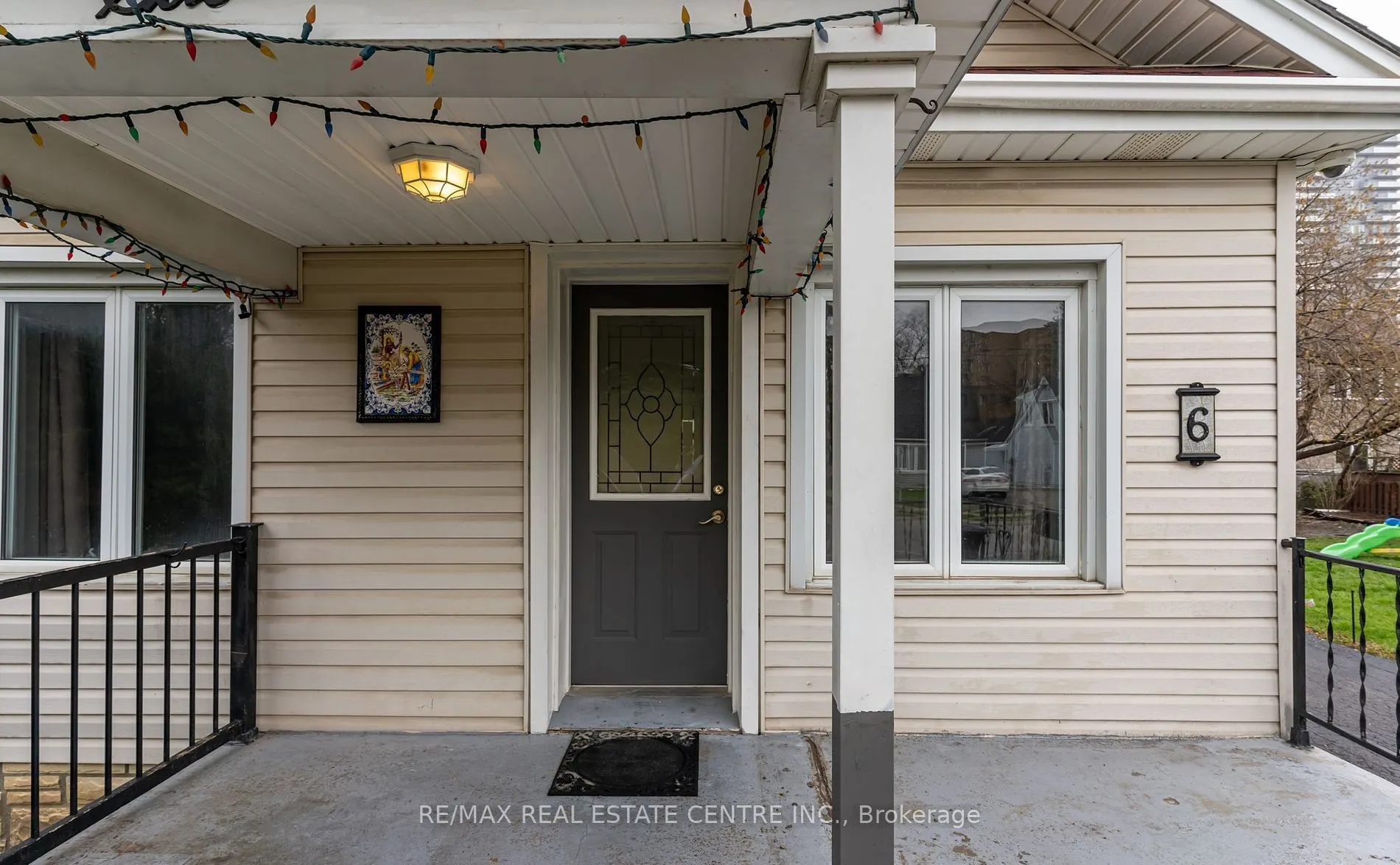 6 Eastern Avenue