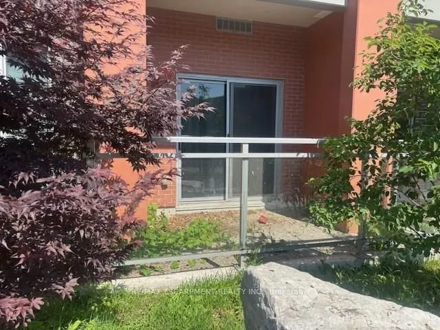 4040 Upper Middle Road, #101