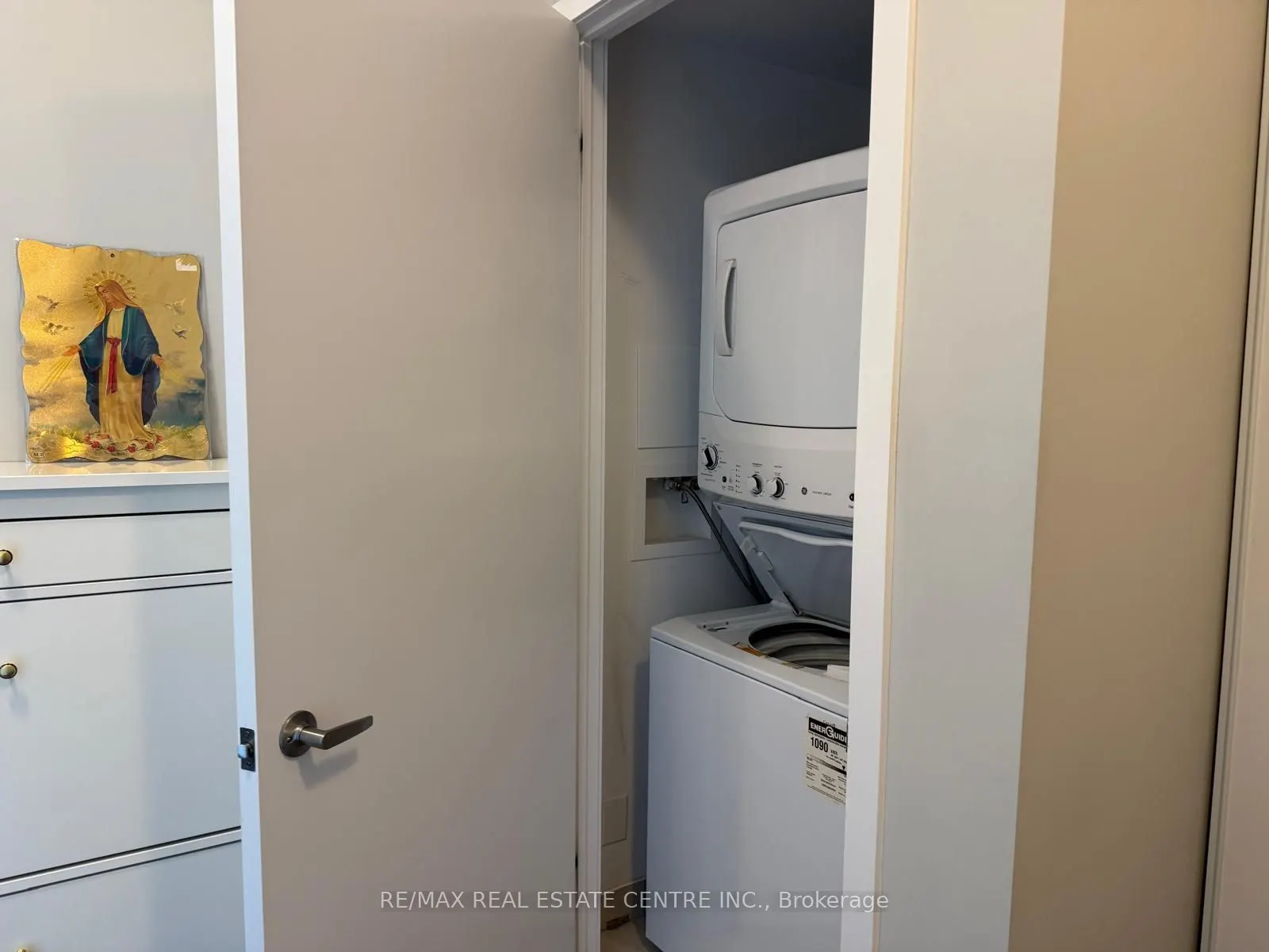 2560 Eglinton Avenue W, #2108