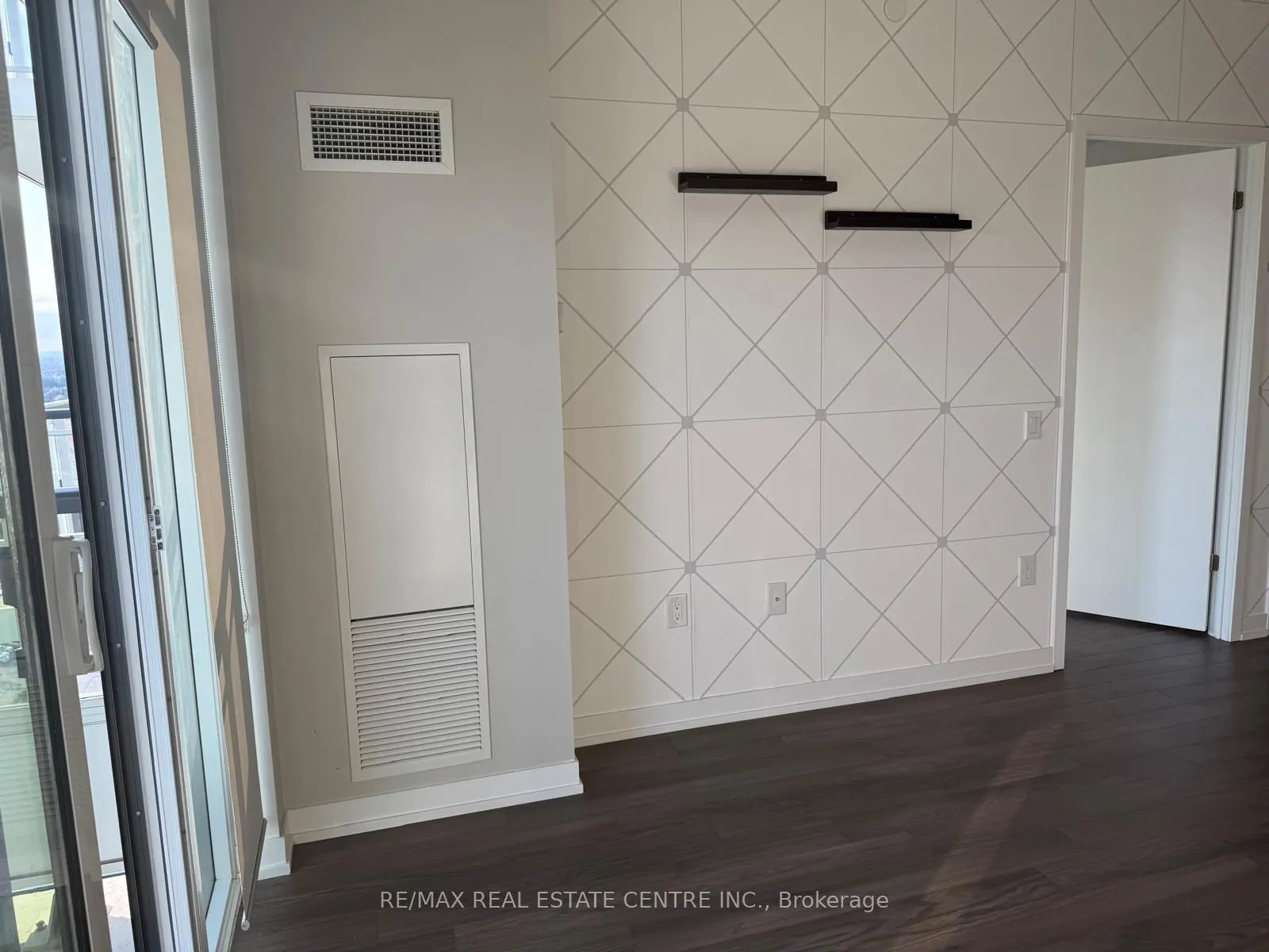 2560 Eglinton Avenue W, #2108