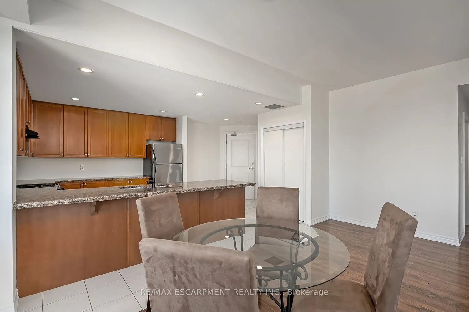 396 Plains Road E, #503