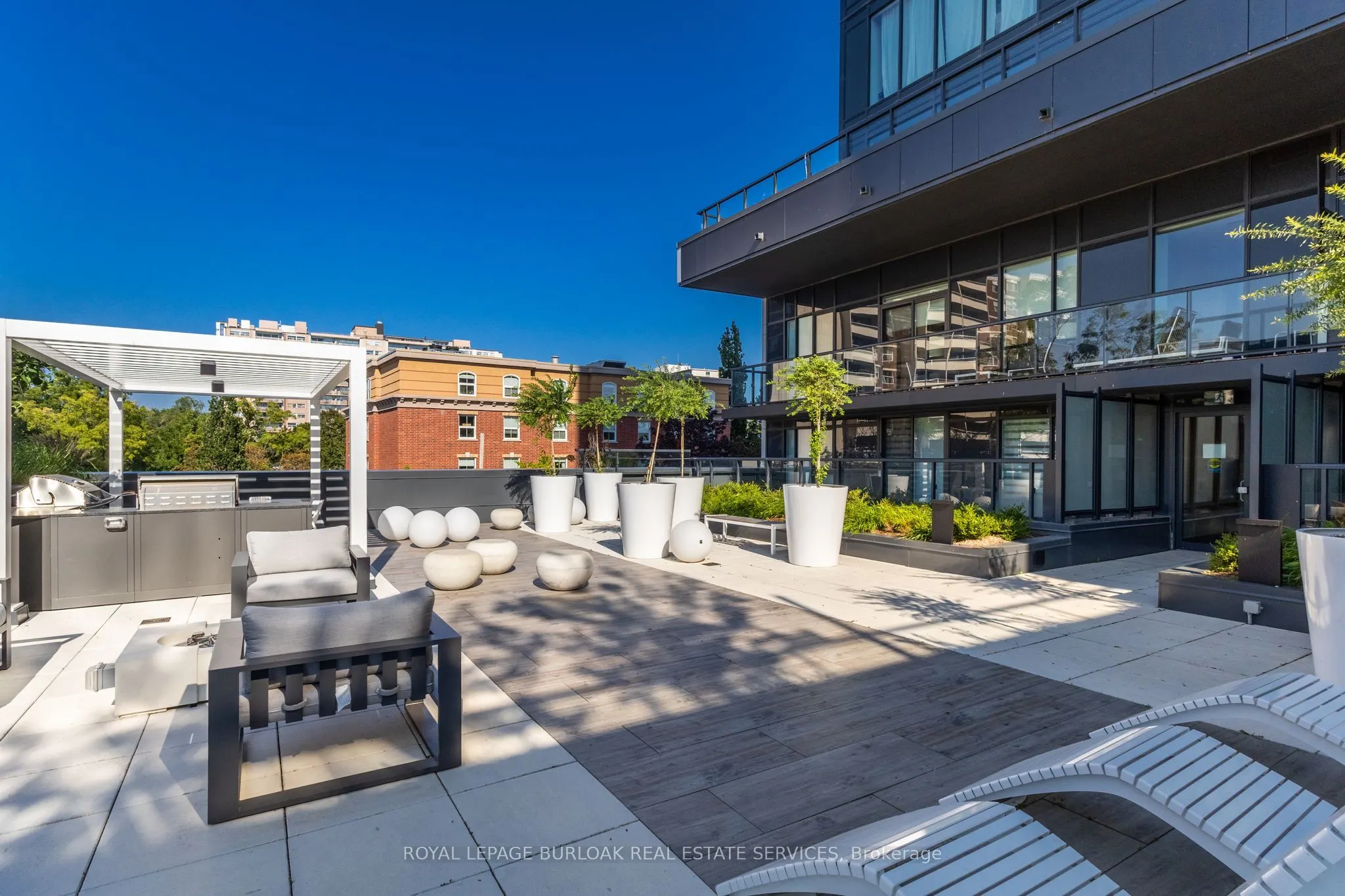 370 Martha Street, #1805