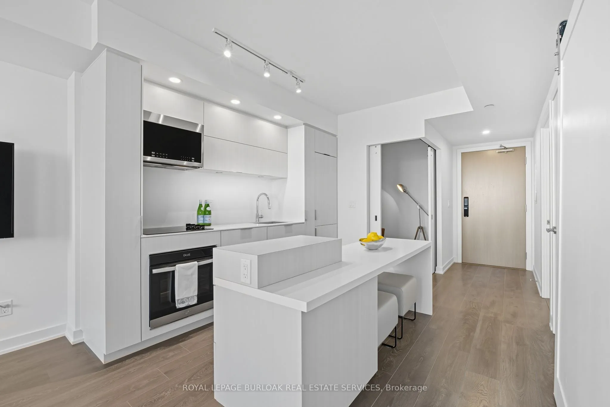 370 Martha Street, #1805