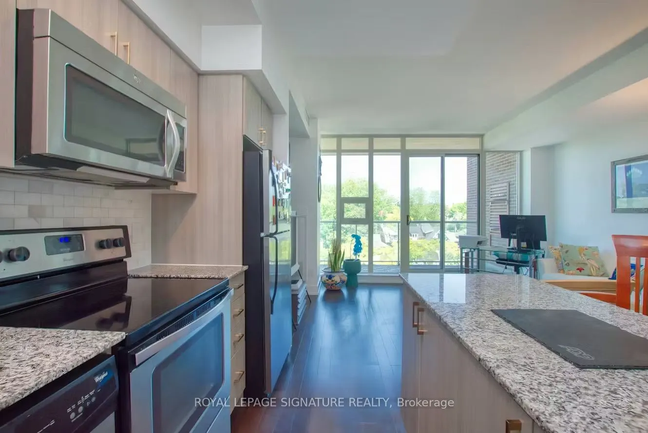 1638 Bloor Street W, #412