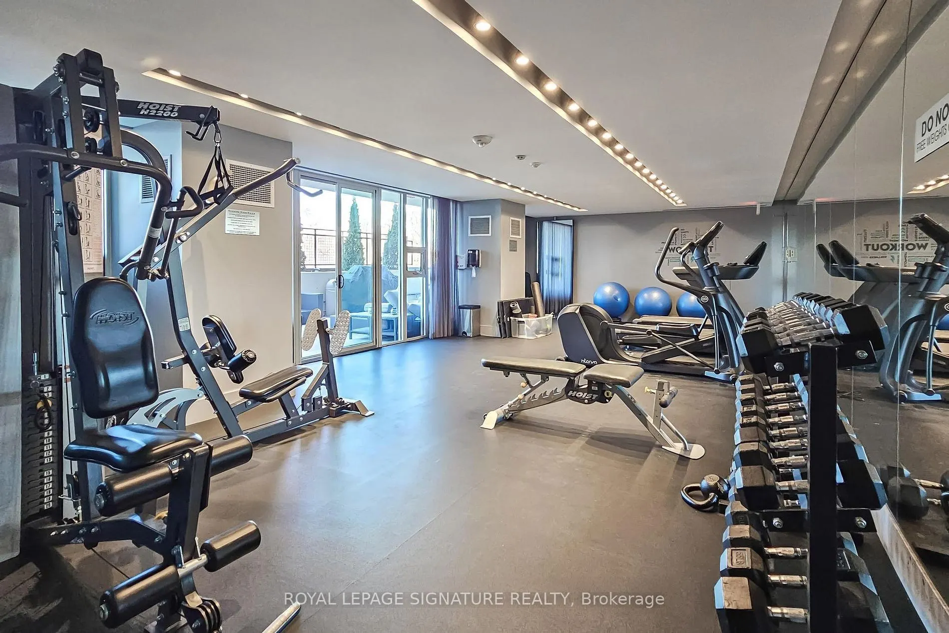 1638 Bloor Street W, #412