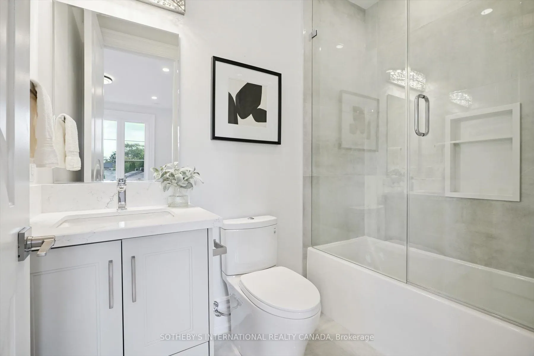 452 Rothesay Place