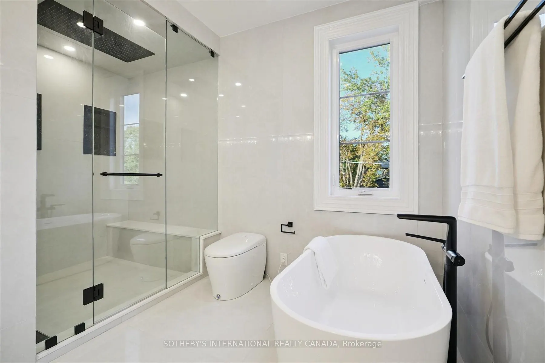 452 Rothesay Place