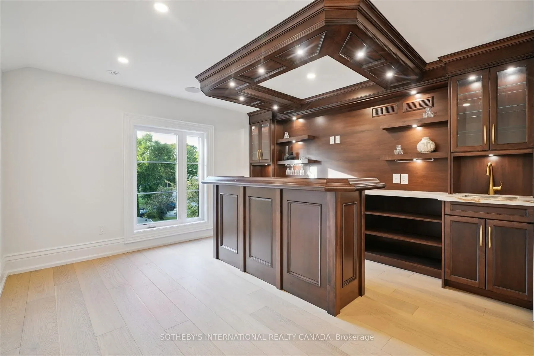 452 Rothesay Place