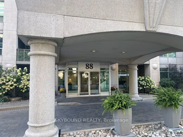 88 Palace Pier Court, #809