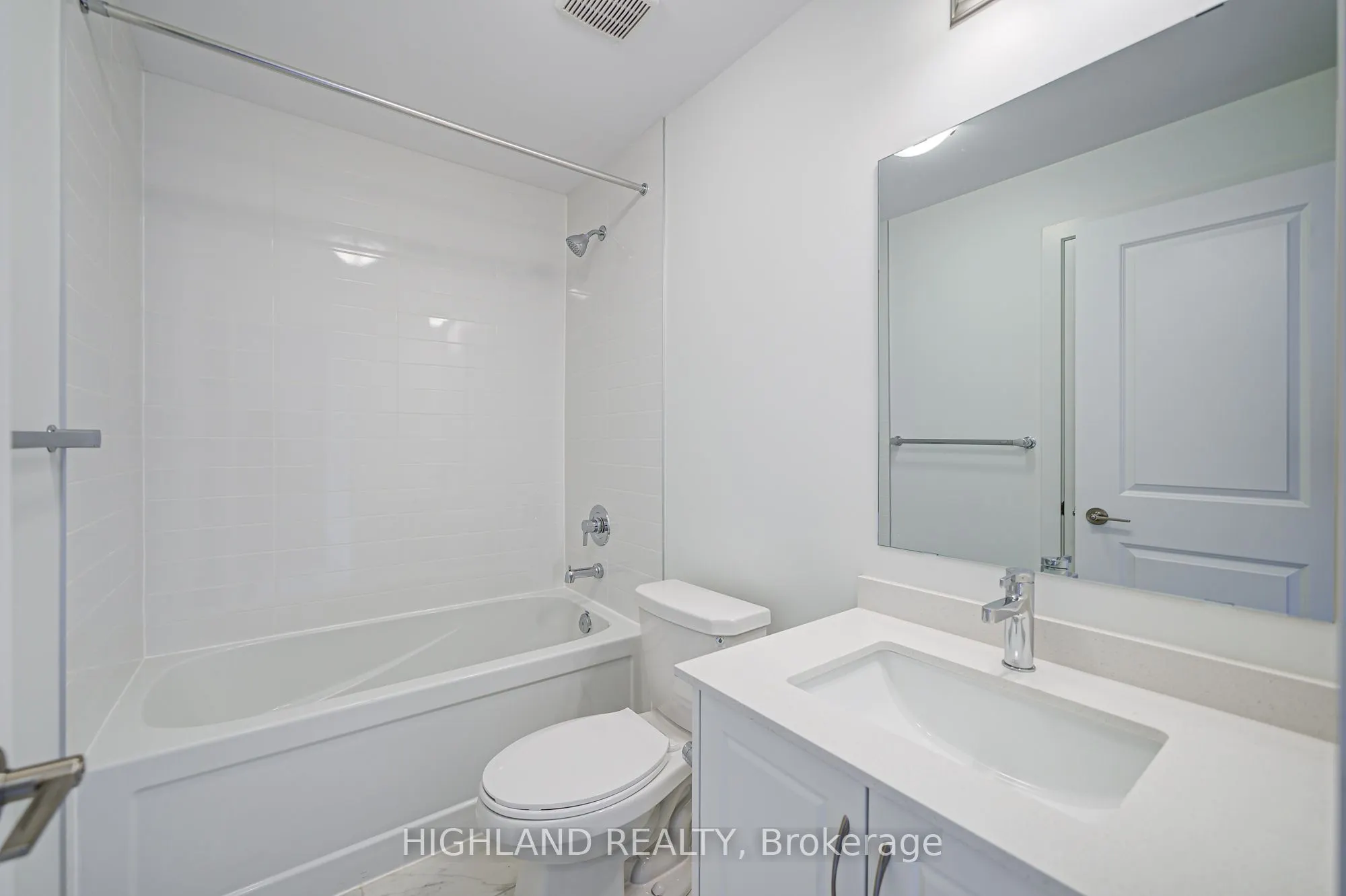 1220 Dartmouth Crescent, #11