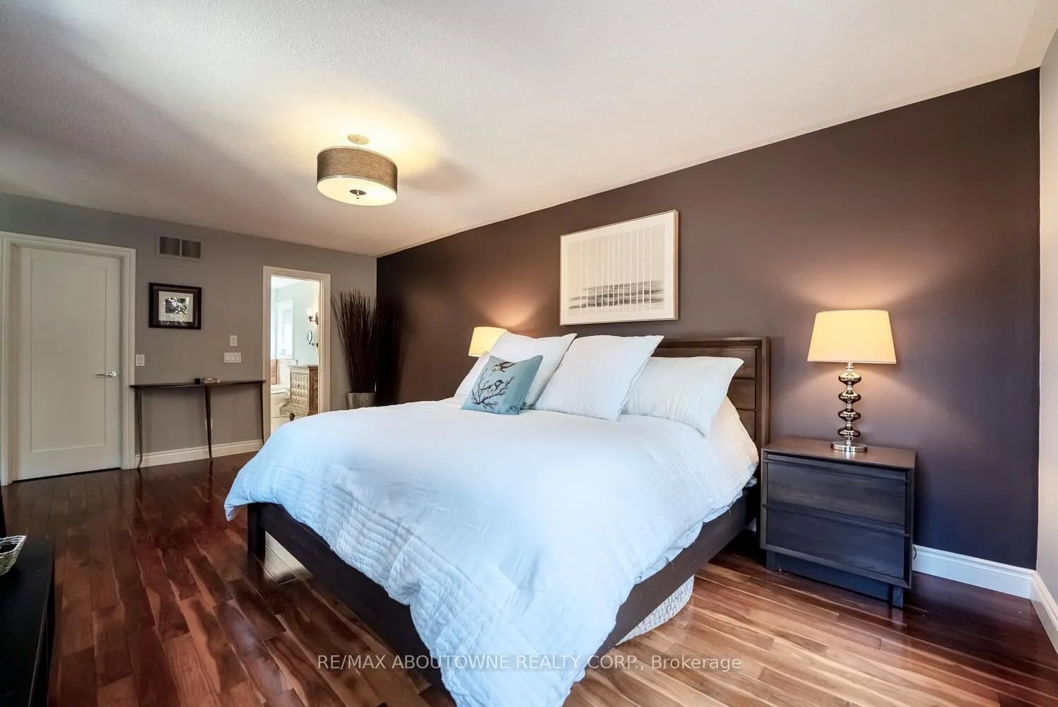 11 Morrison Creek Crescent