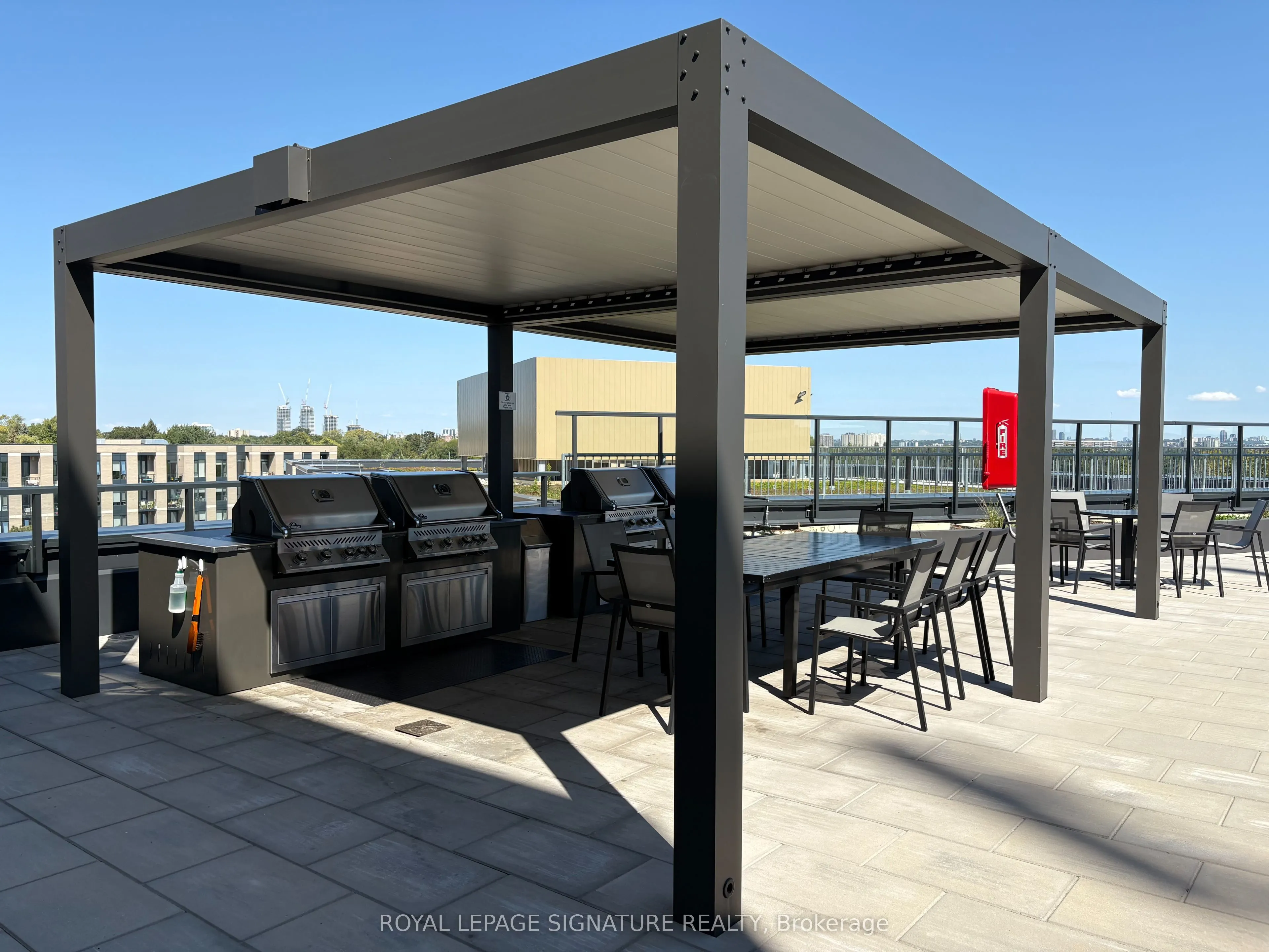 293 The Kingsway, #109