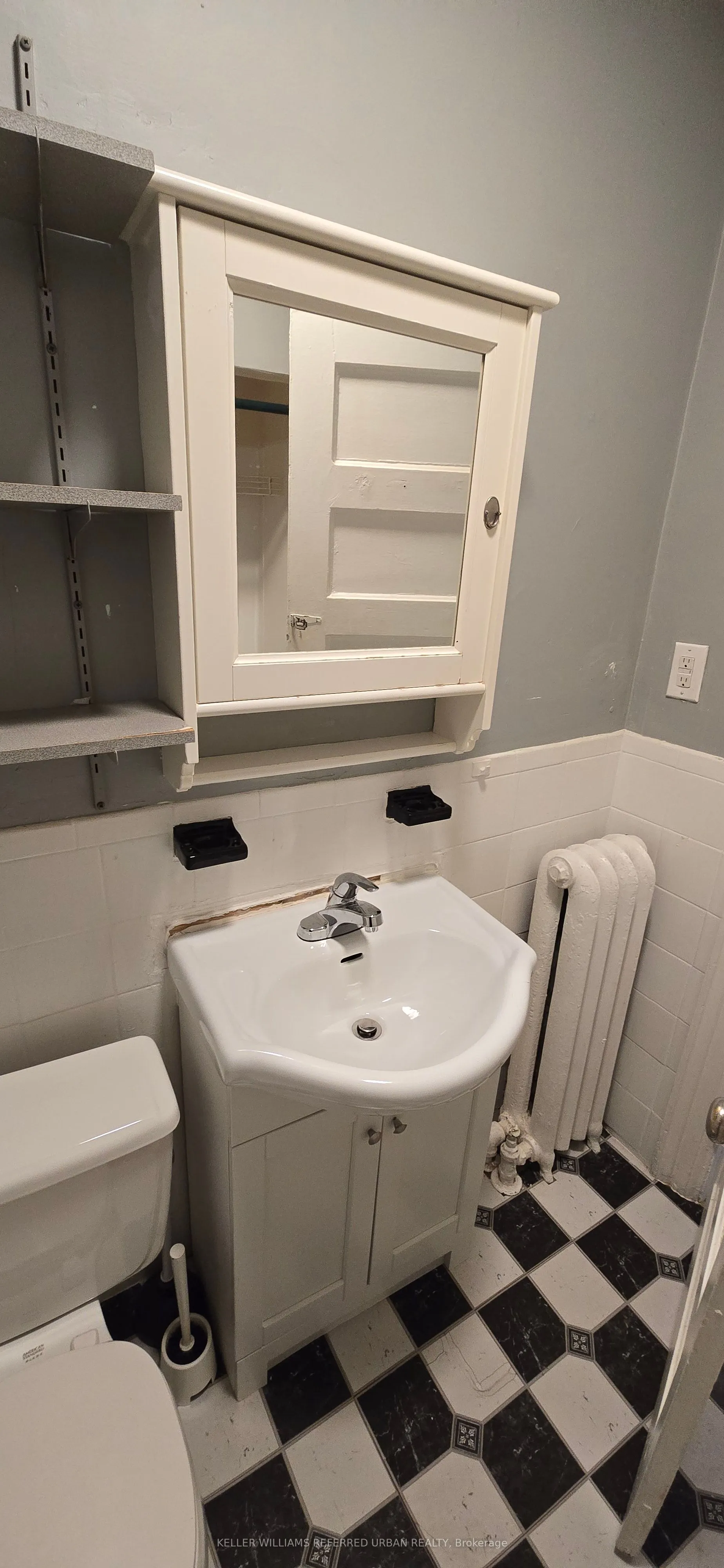 293 Roncesvalles Avenue, #3