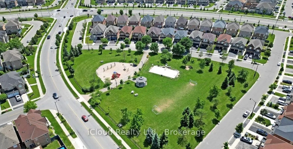22 Fallgate Drive
