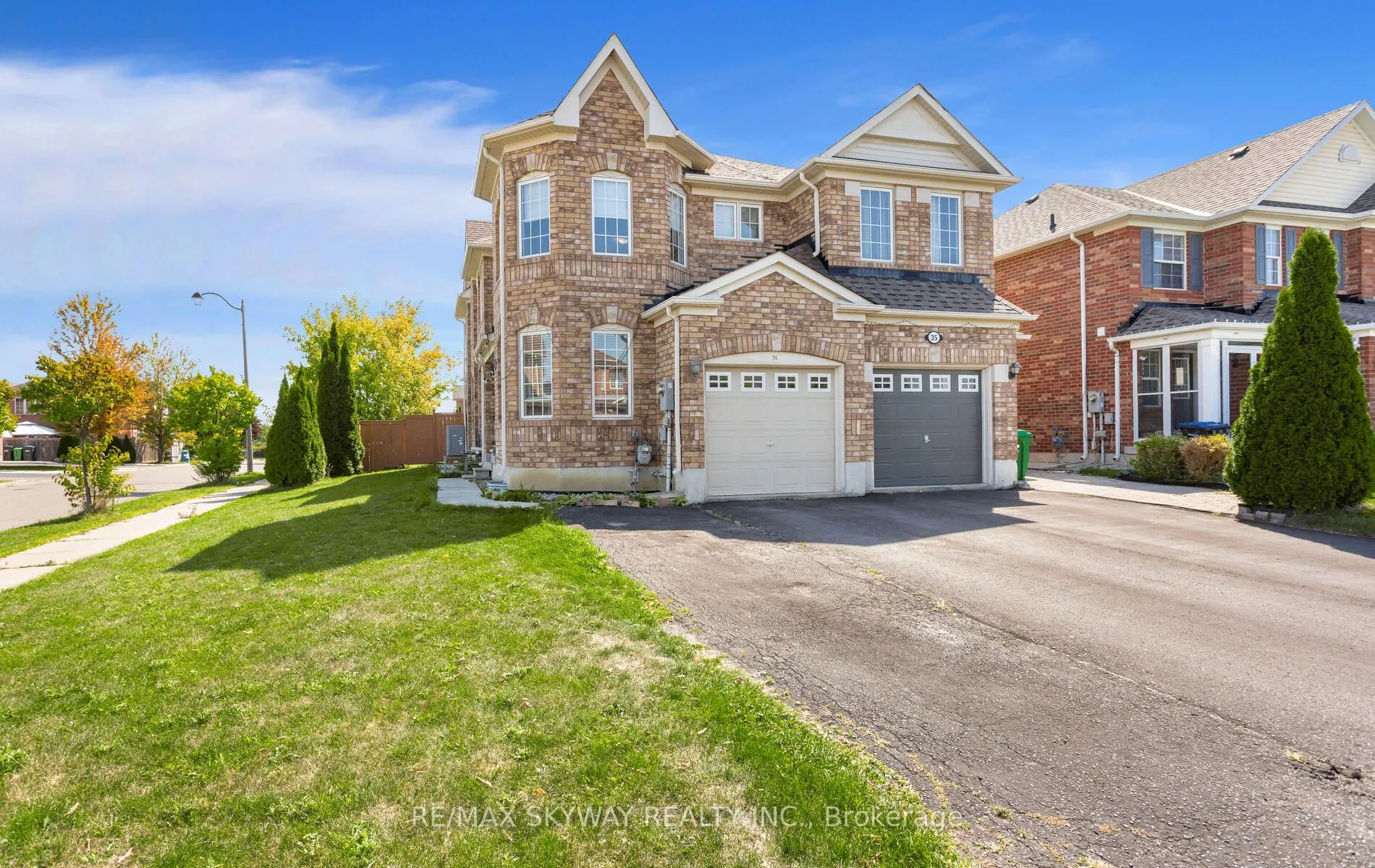 74 Magnificent Court