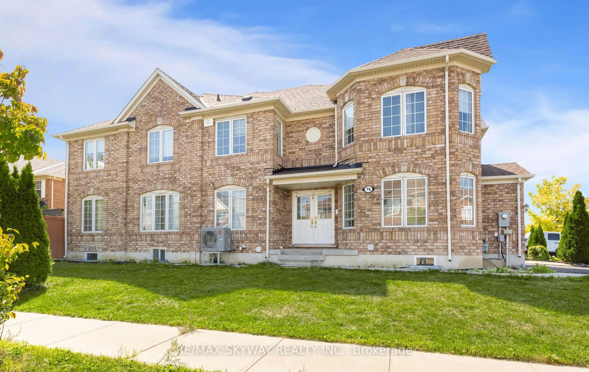 74 Magnificent Court