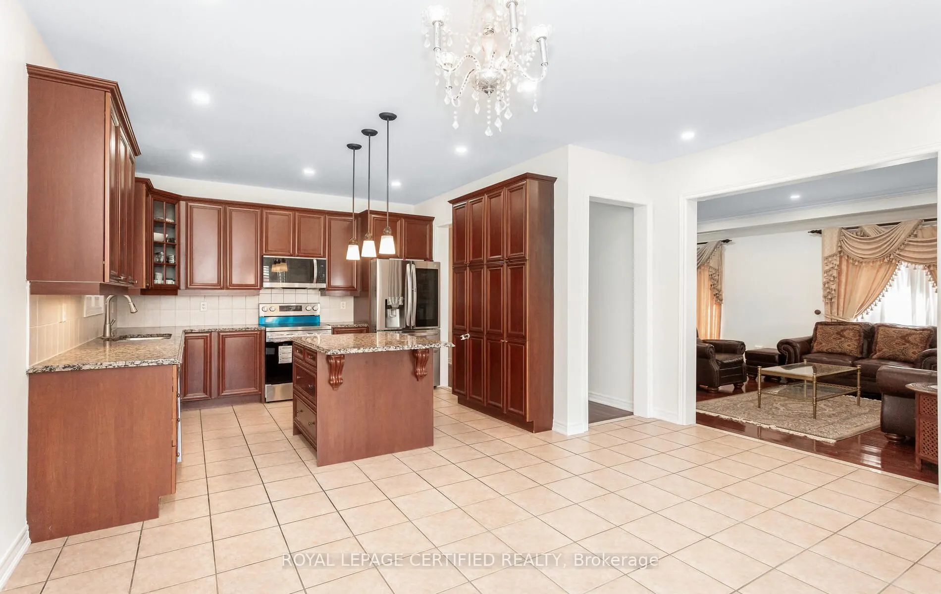 3327 Erin Centre Boulevard