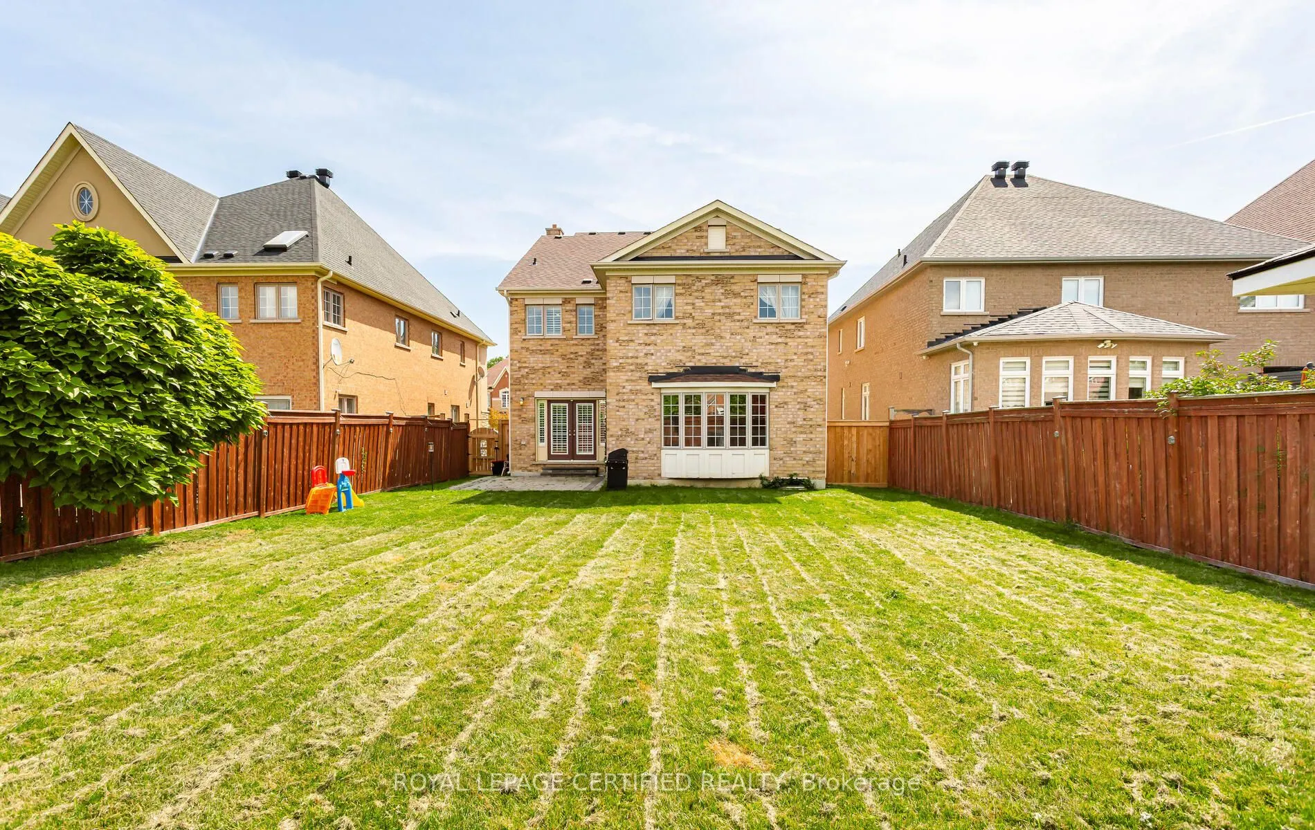 3327 Erin Centre Boulevard
