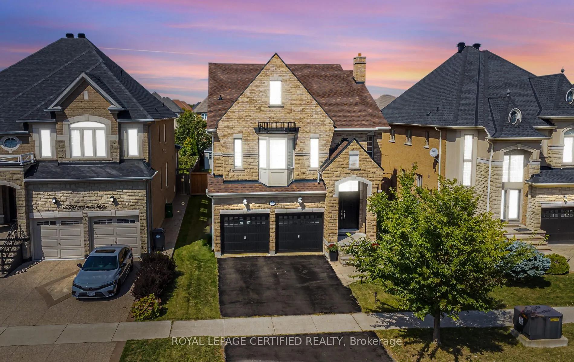 3327 Erin Centre Boulevard