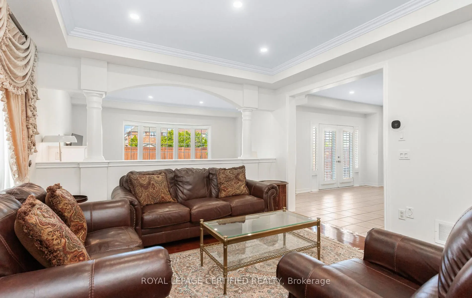 3327 Erin Centre Boulevard